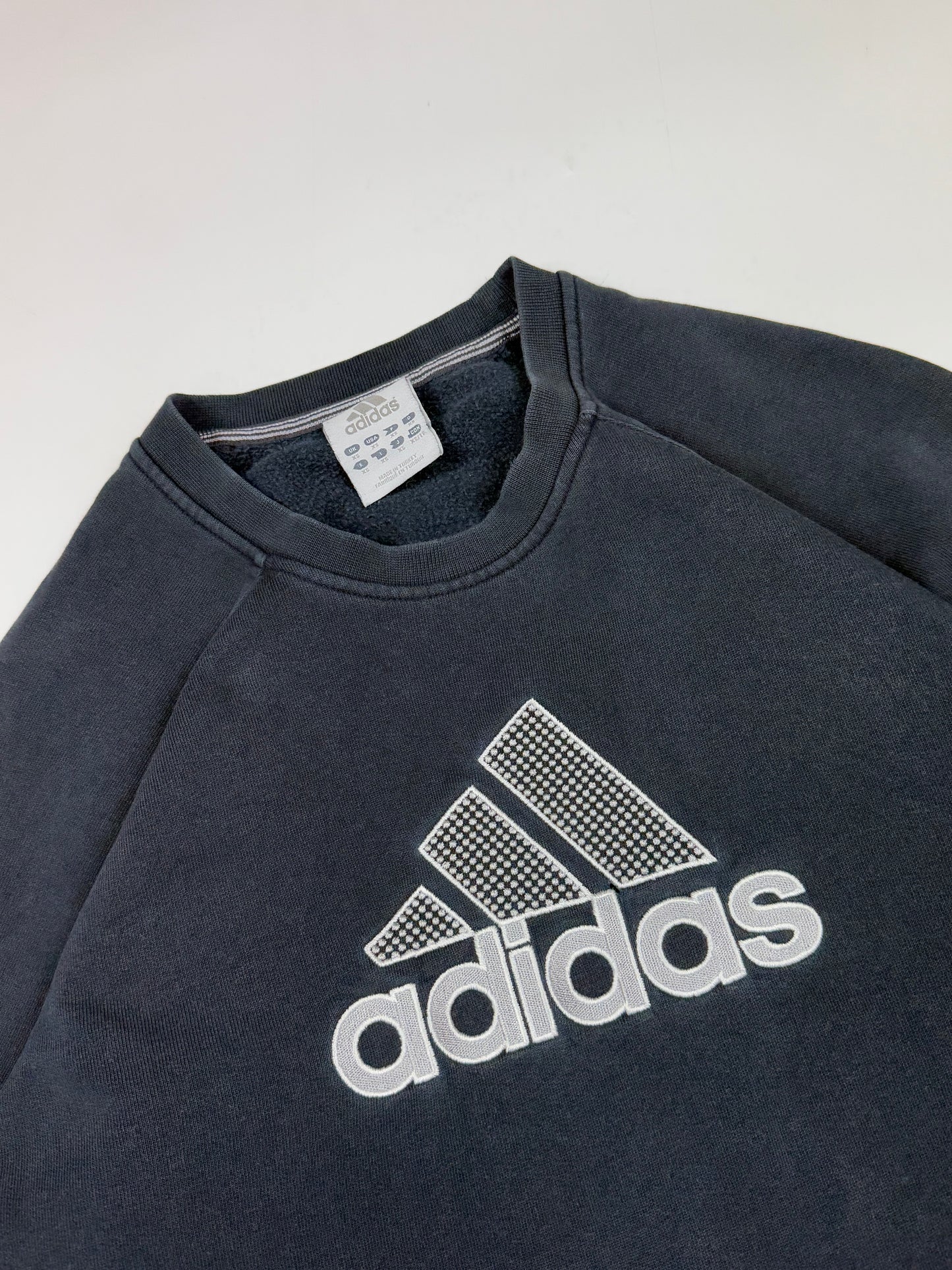 Vintage Adidas centre logo sweatshirt (XS)