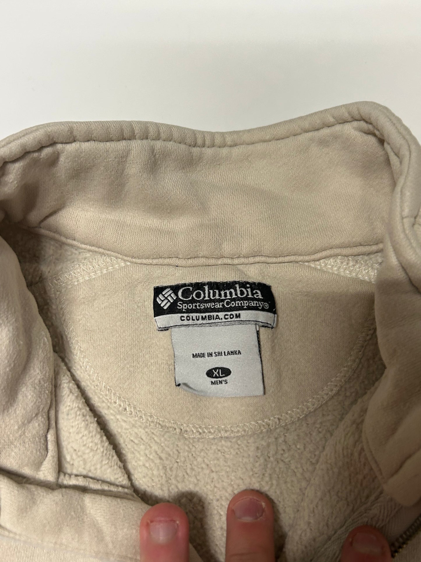 Columbia quarter zip sweatshirt (XL)