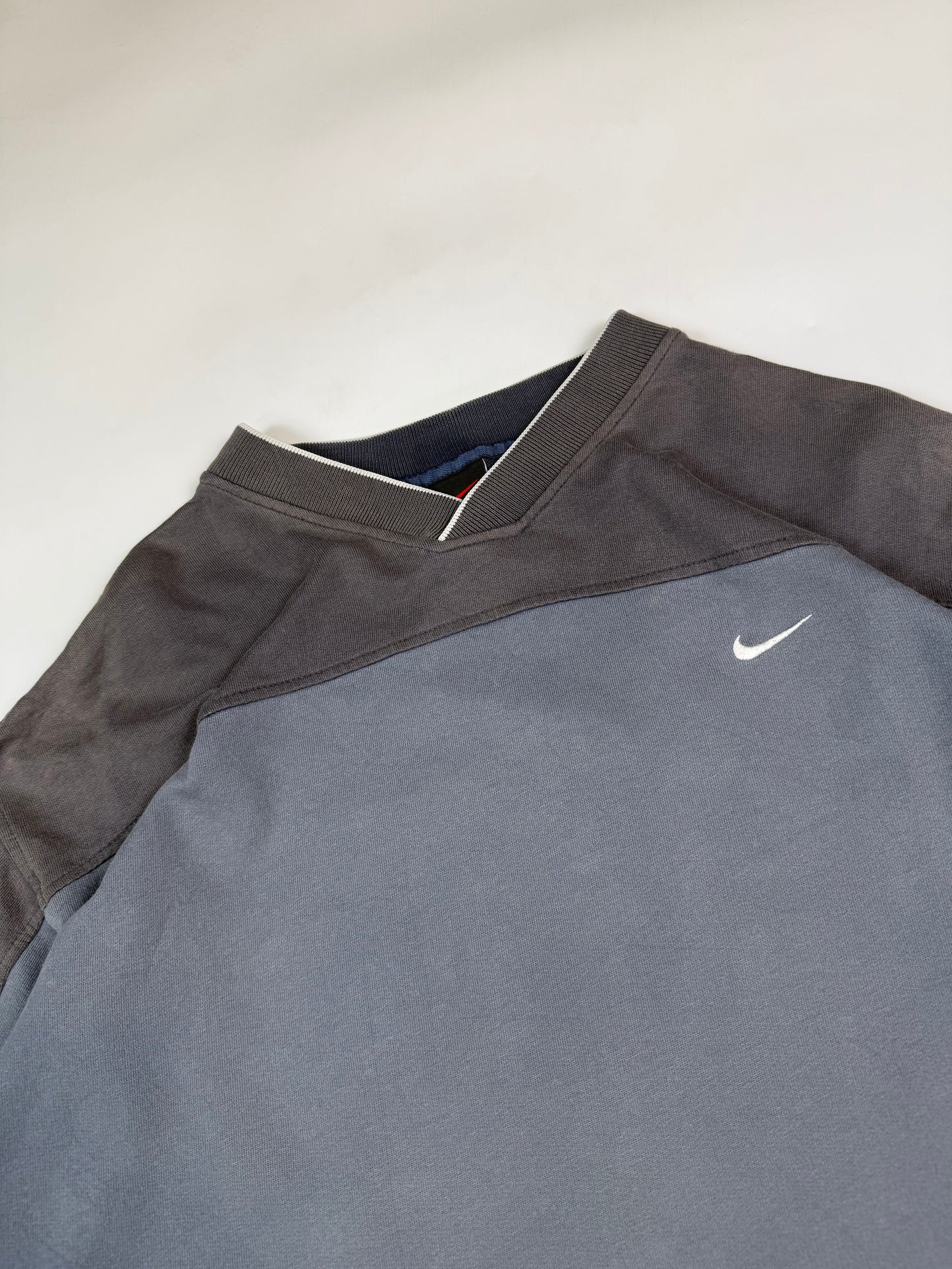 Vintage 90s Nike mini swoosh sweatshirt (XXL)
