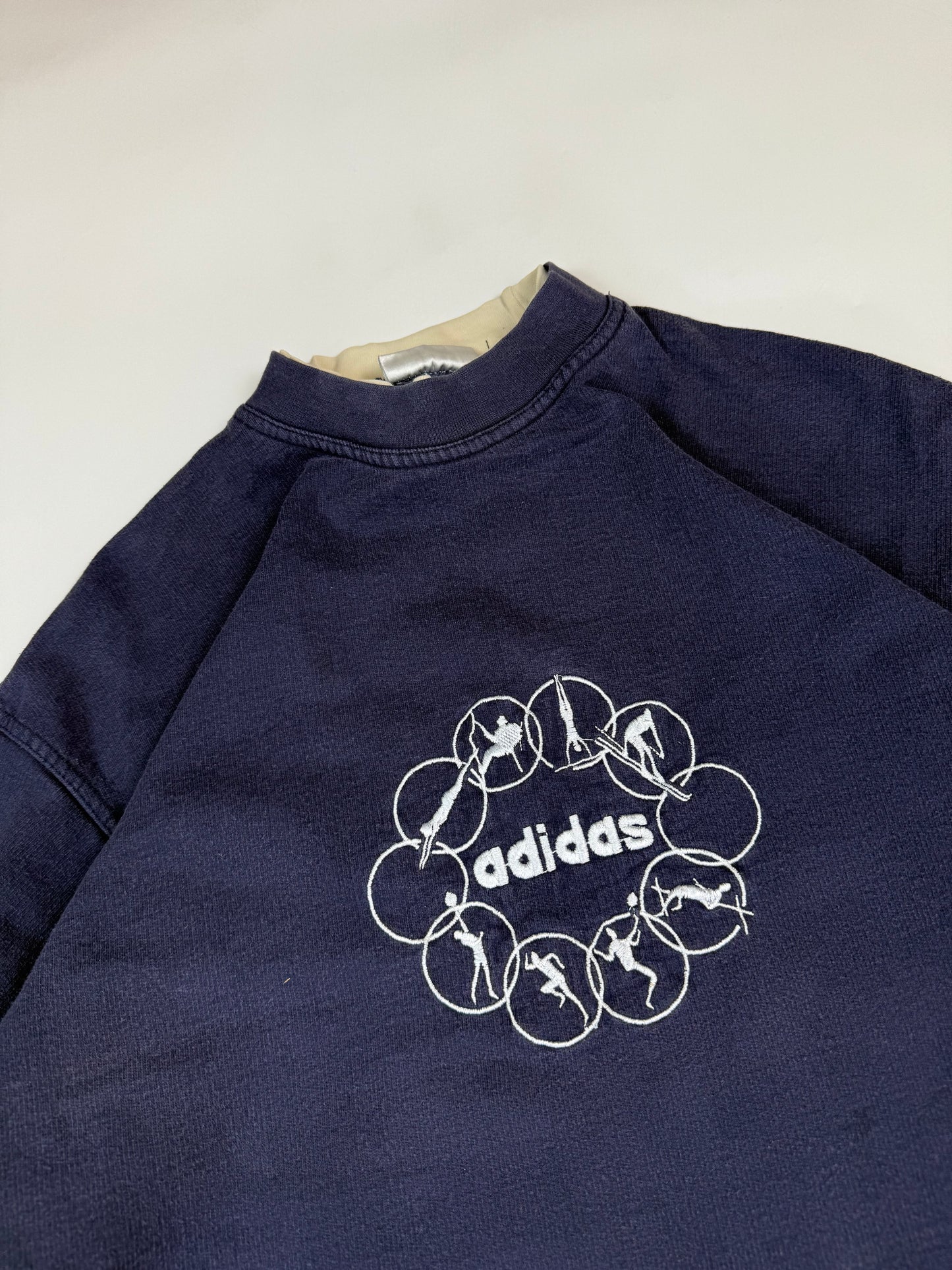 Vintage 90s Adidas olympics centre logo sweatshirt (L)