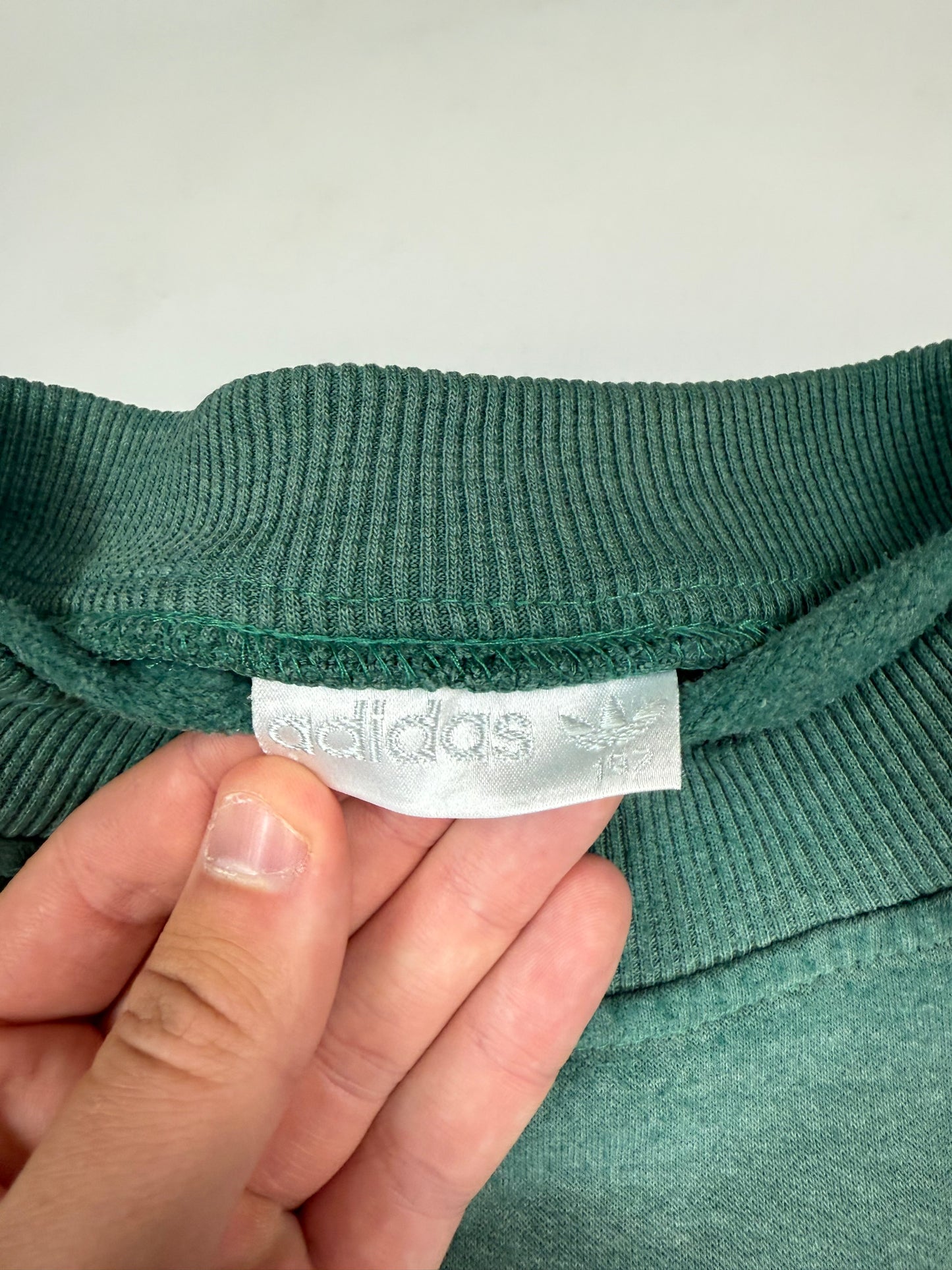 Vintage 90s Adidas spell out sweatshirt (L)