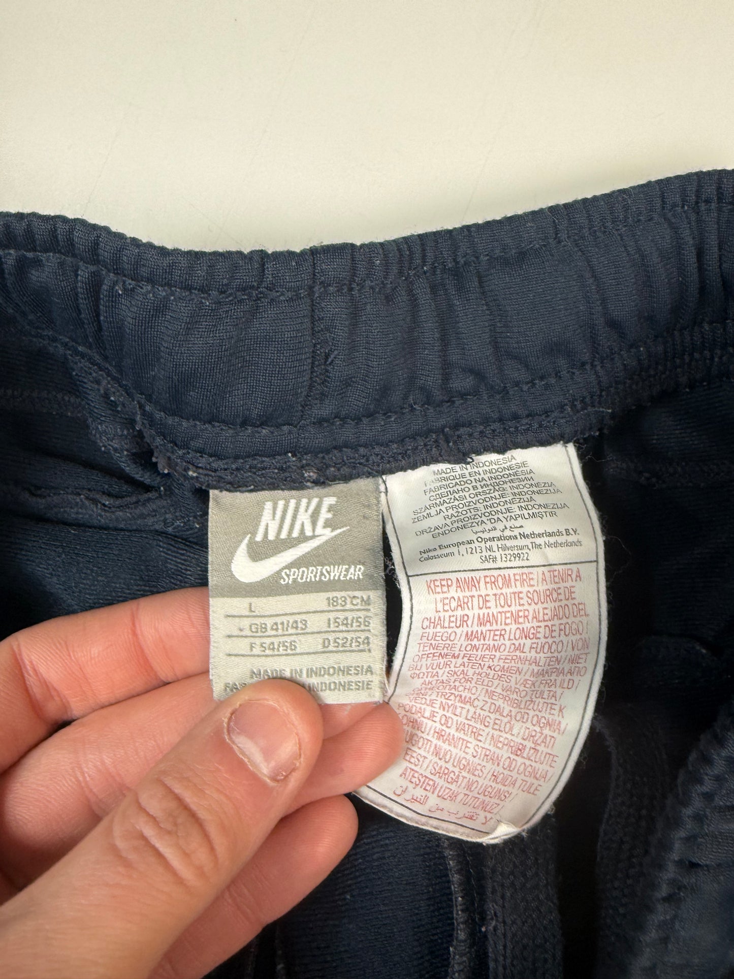 Vintage Nike baggy track pants (L)