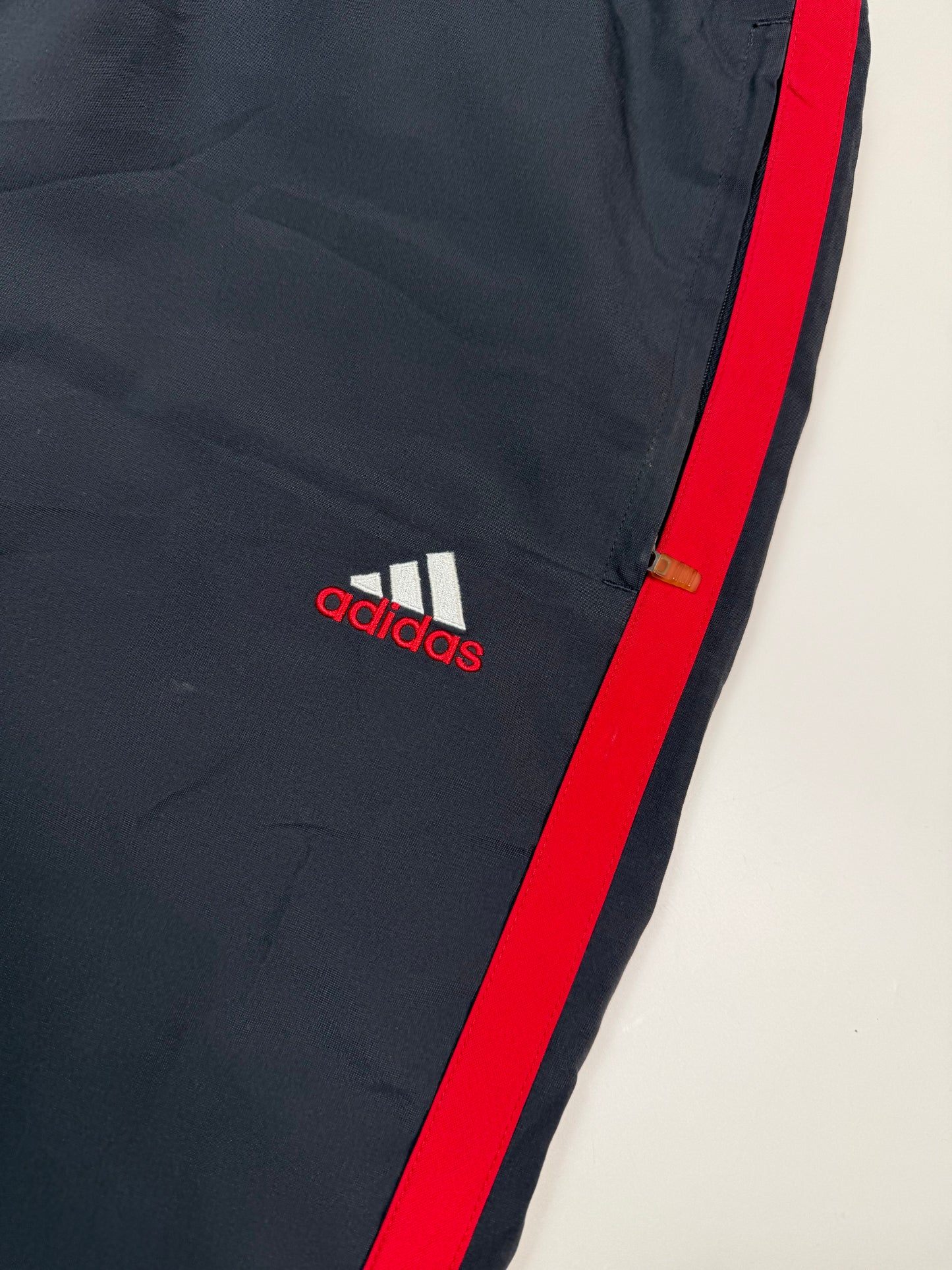 Vintage Adidas baggy track pants (M)