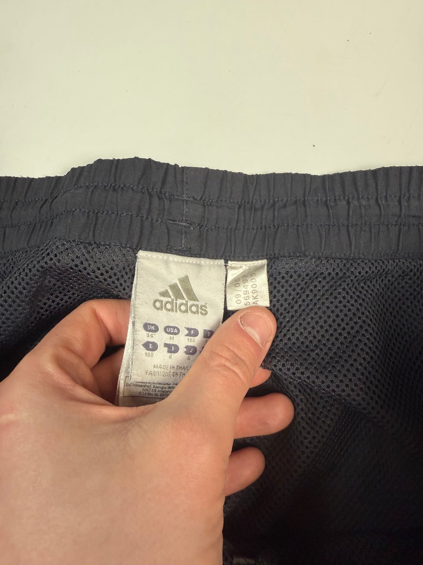 Vintage Adidas baggy track pants (M)