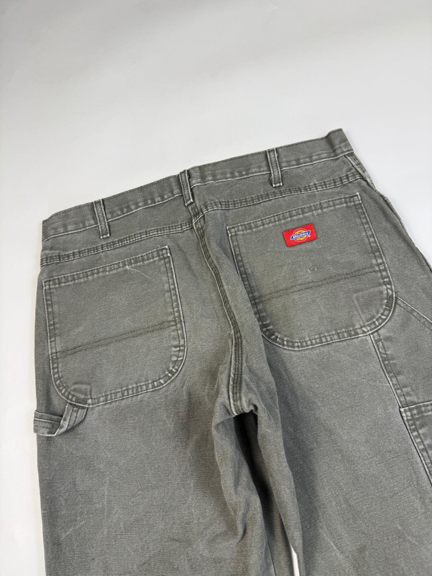 Vintage Dickies baggy carpenter pants (W34)