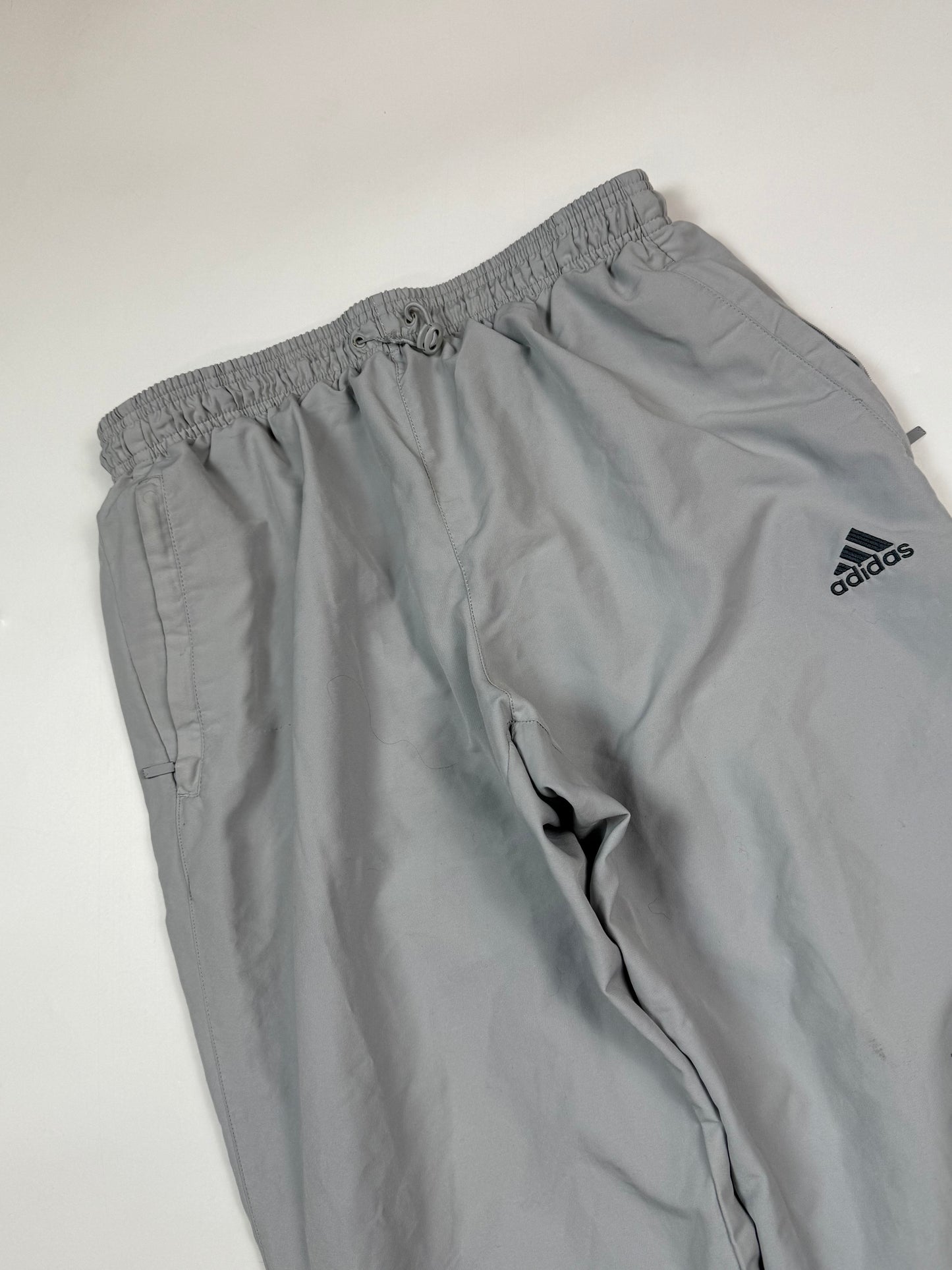 Vintage Adidas baggy track pants (M)
