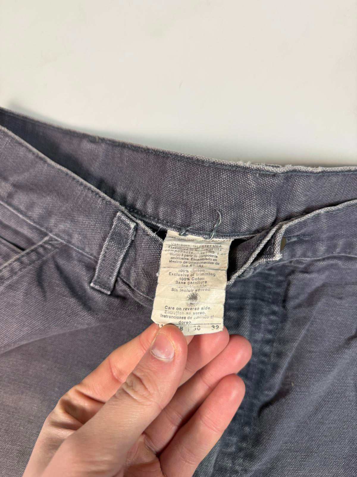 Vintage Carhartt baggy carpenter pants (W36)