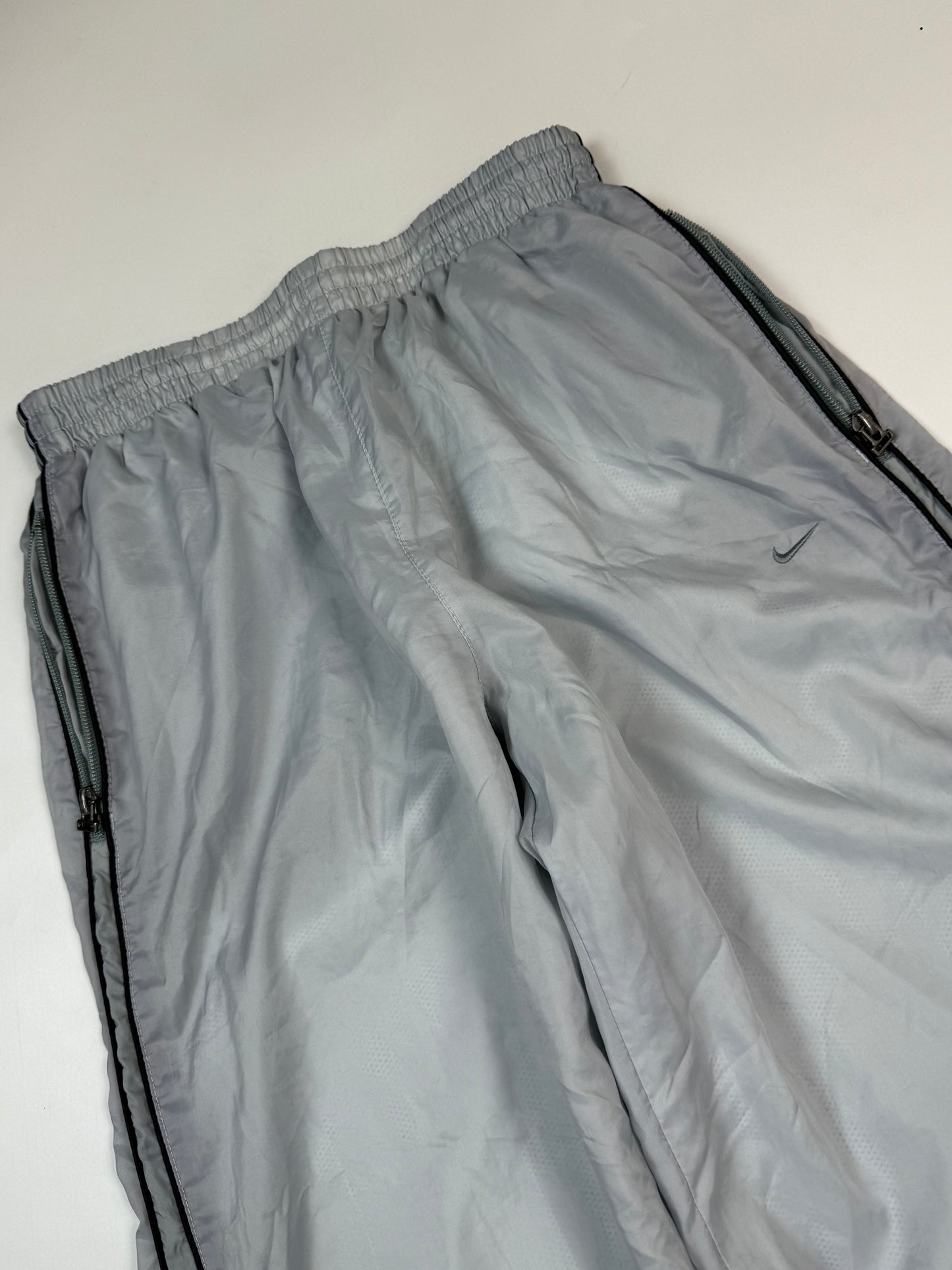Vintage Nike baggy track pants (S)