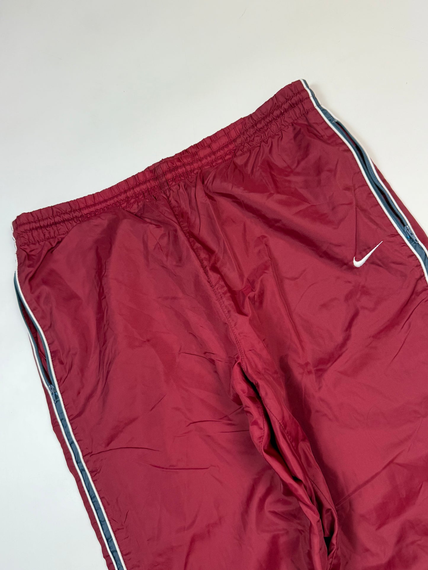 Vintage Nike side stripe track pants (M)
