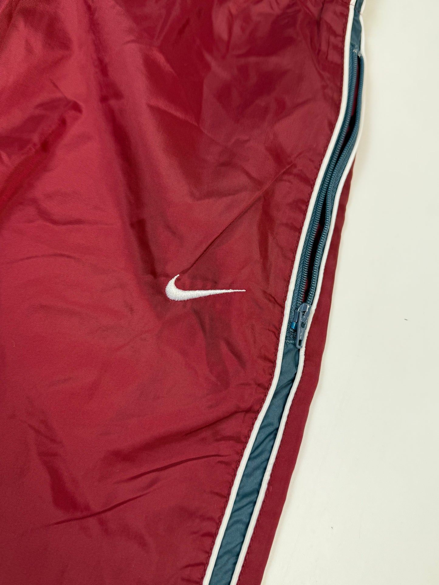 Vintage Nike side stripe track pants (M)