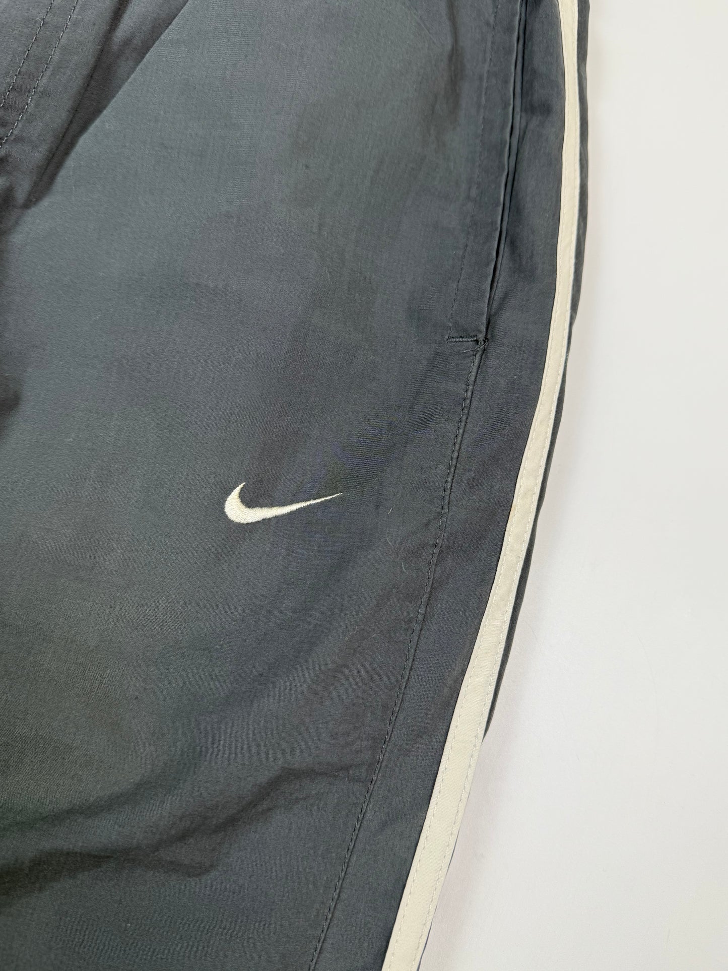 Vintage Nike side stripe baggy track pants (S)