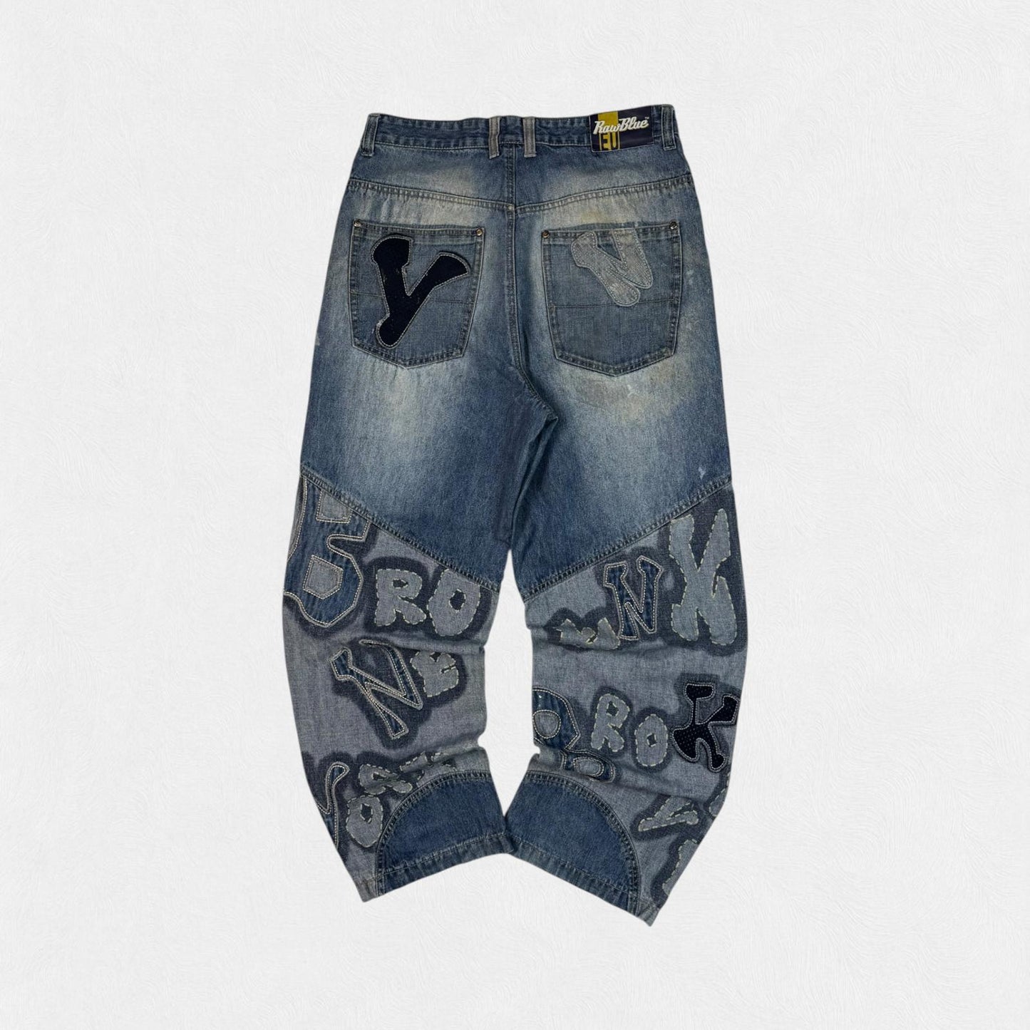 Vintage Y2K baggy hip hop Jeans (W32)