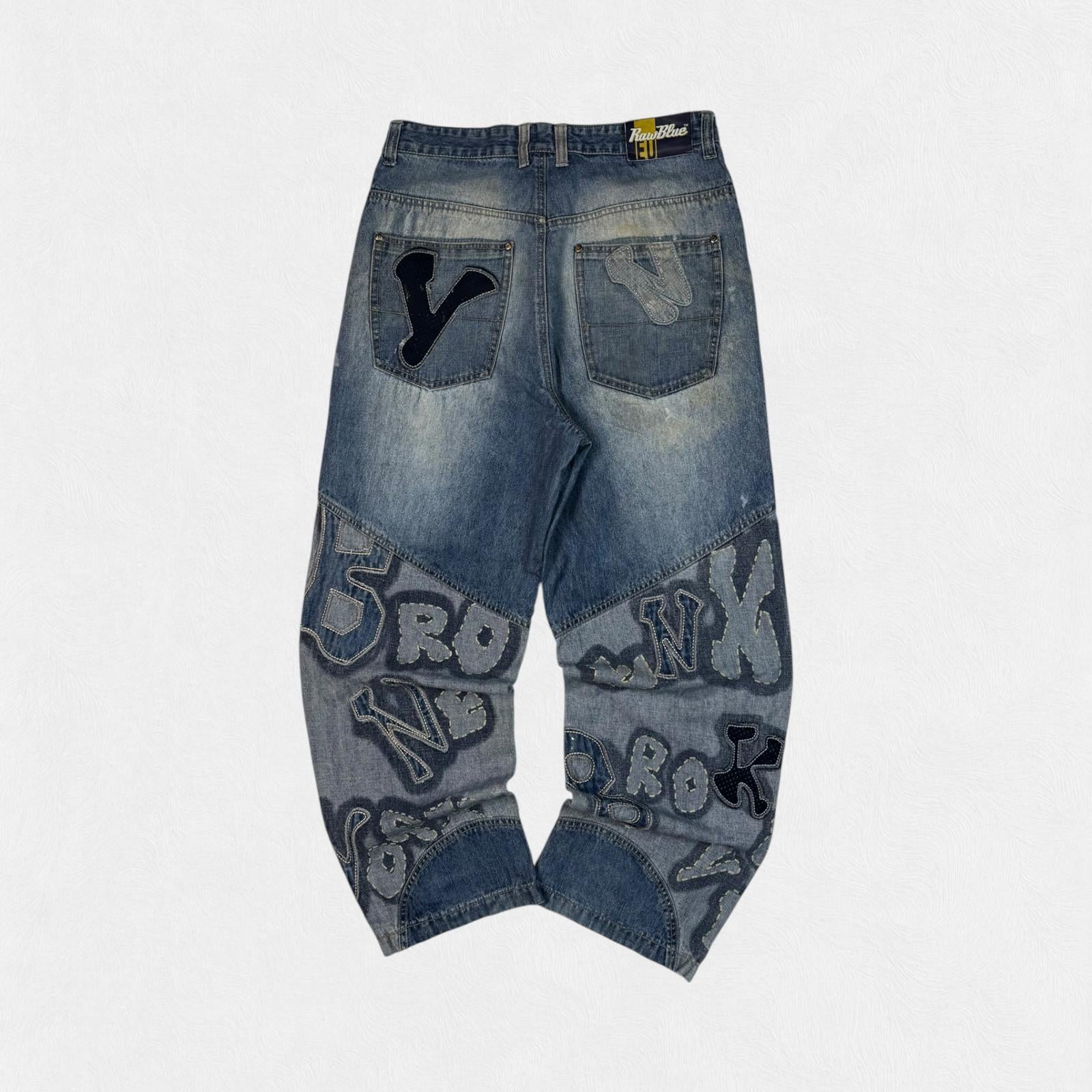 Vintage Y2K baggy hip hop Jeans (W32)