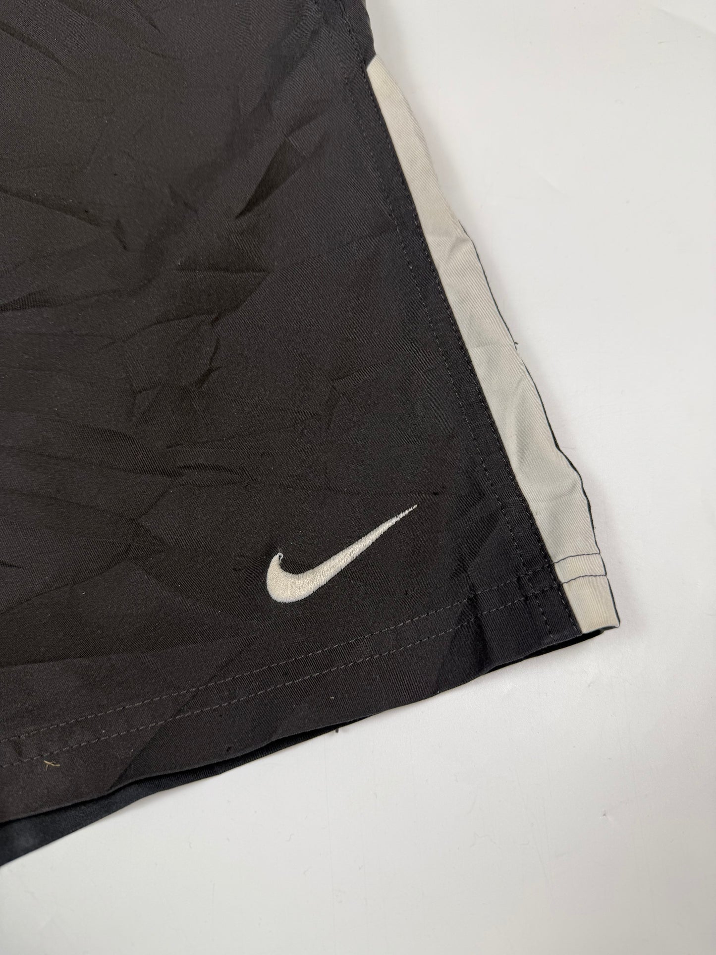 Vintage Nike court sport shorts (XL)