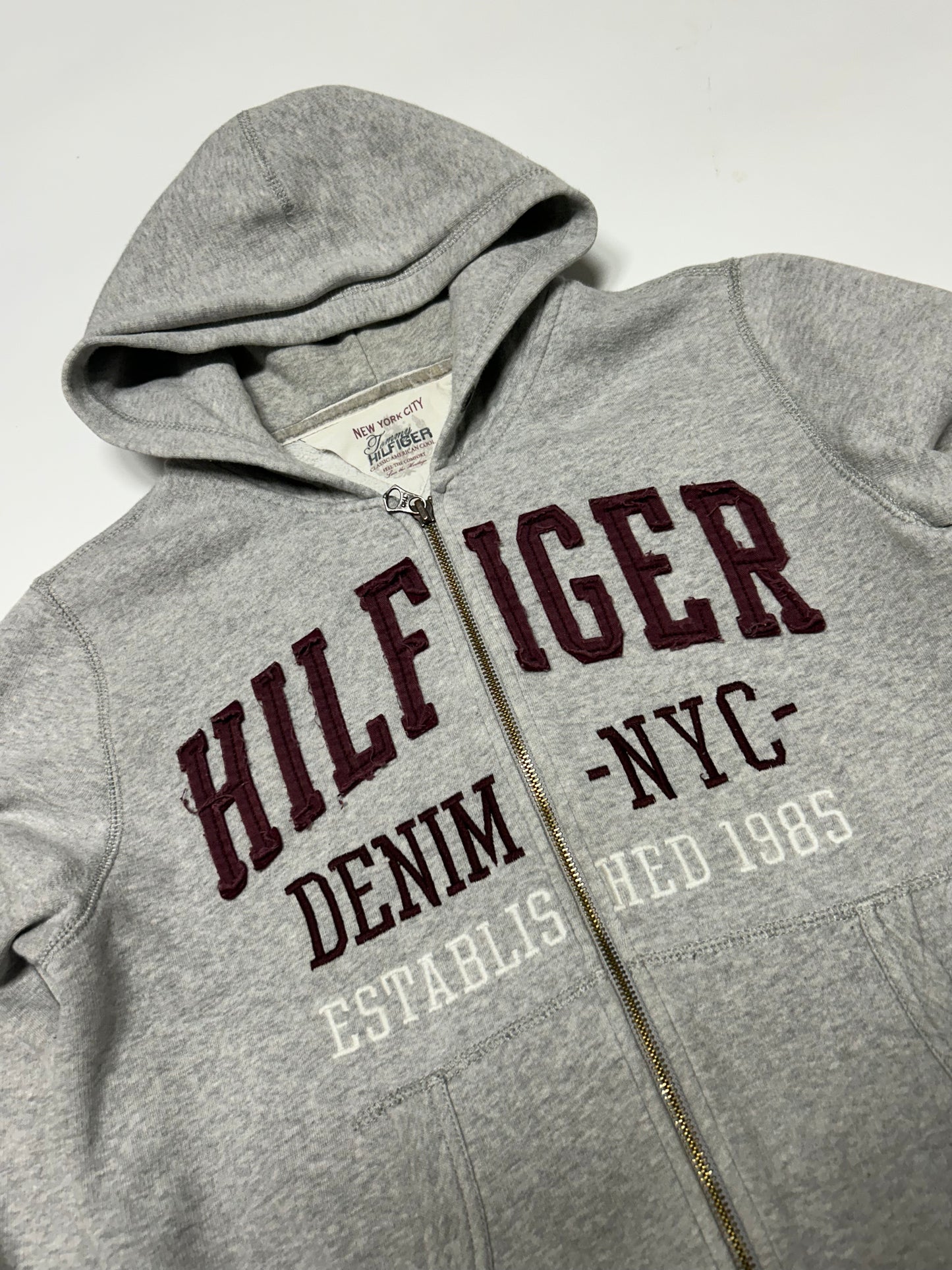 Tommy Hilfiger zip up hoodie (S)