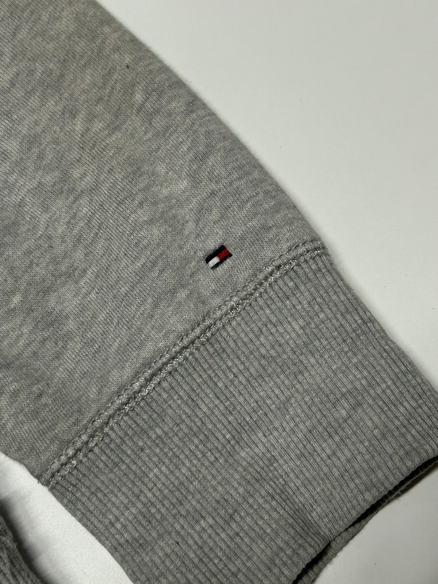 Tommy Hilfiger zip up hoodie (S)