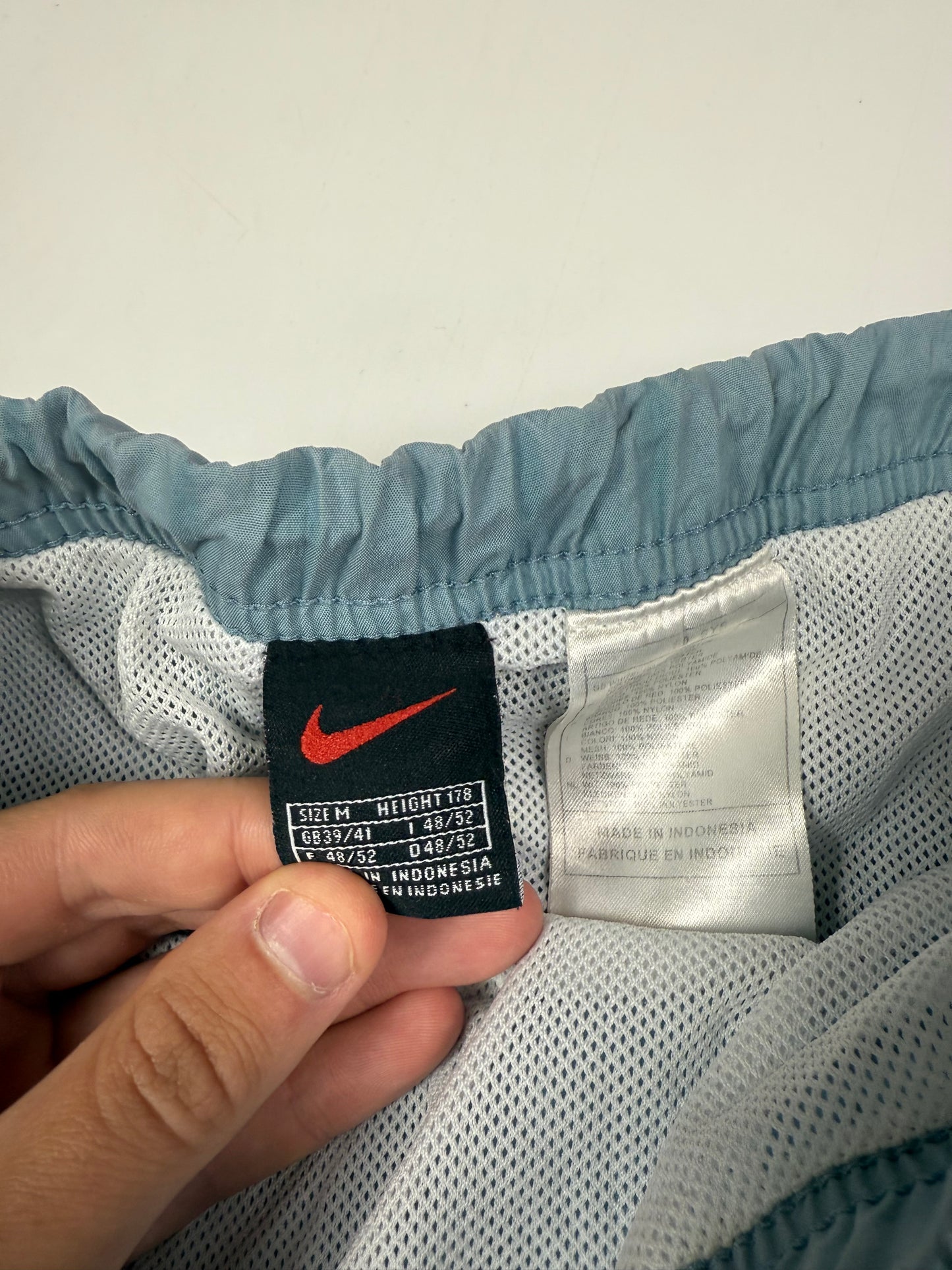 Vintage 90s Nike baggy sport shorts (M)