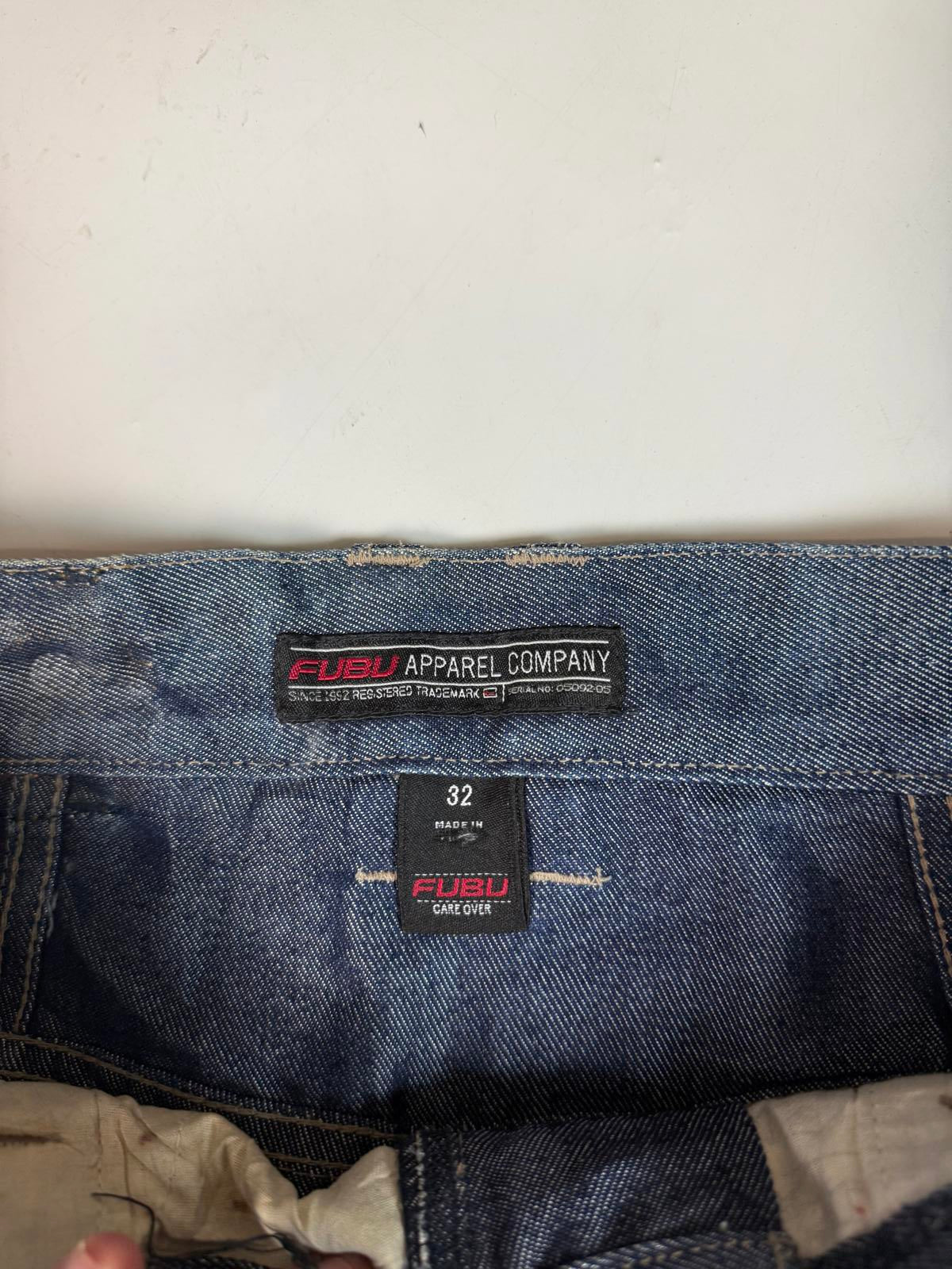 Vintage Fubu baggy hip hop Jeans (W32)