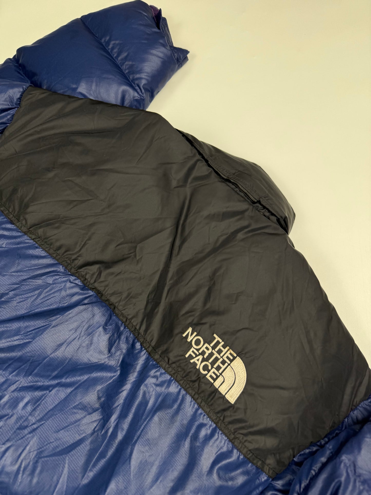 Vintage The North Face nuptse 700 puffer jacket (M)