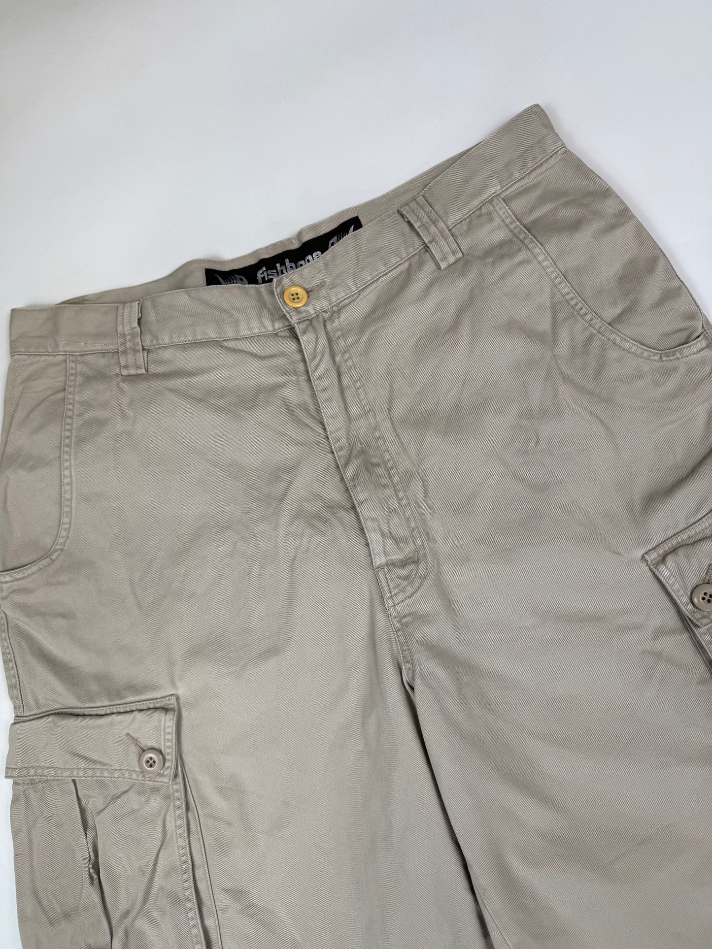 Vintage Fishbone baggy cargo shorts (W36)