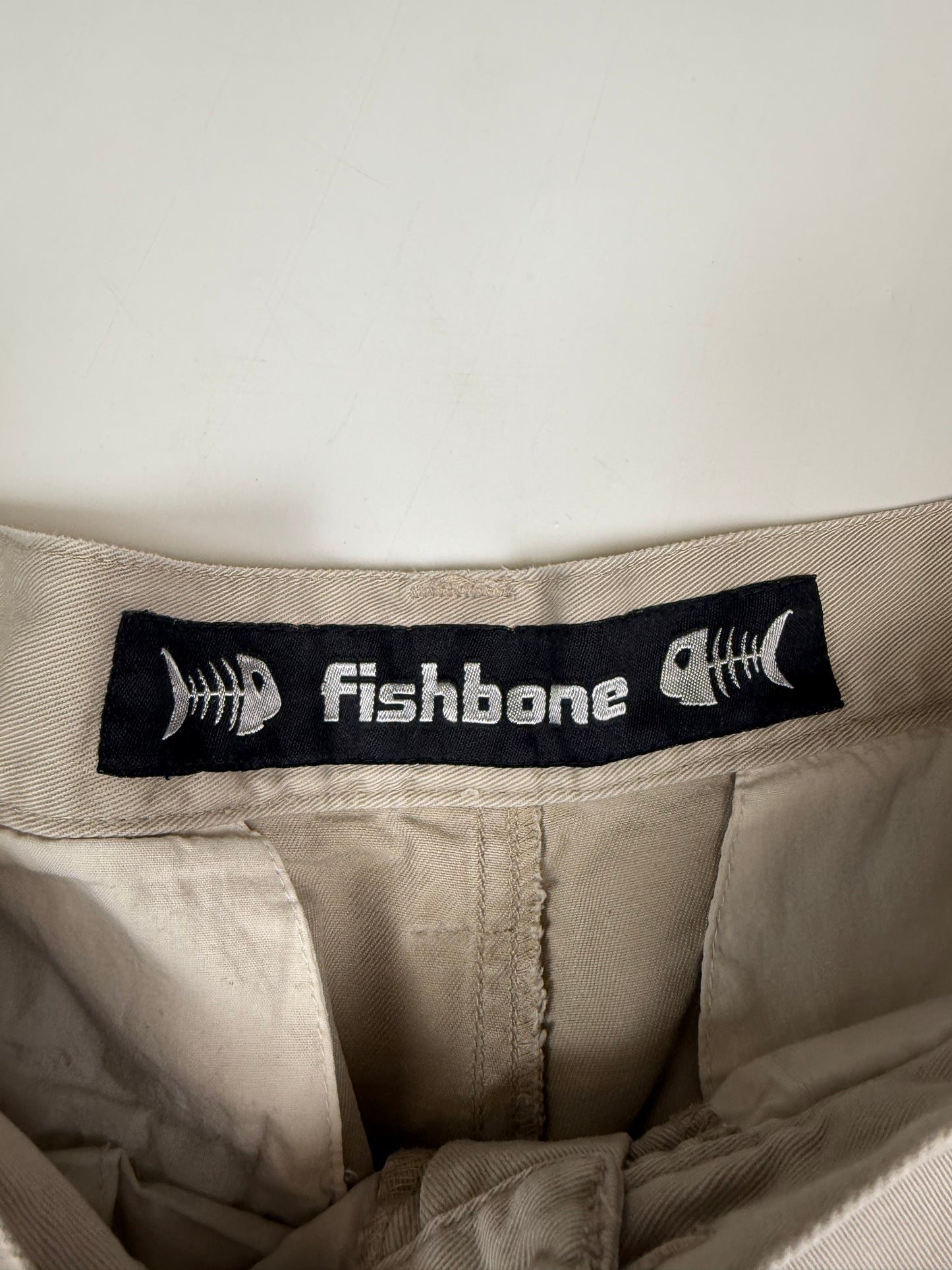 Vintage Fishbone baggy cargo shorts (W36)