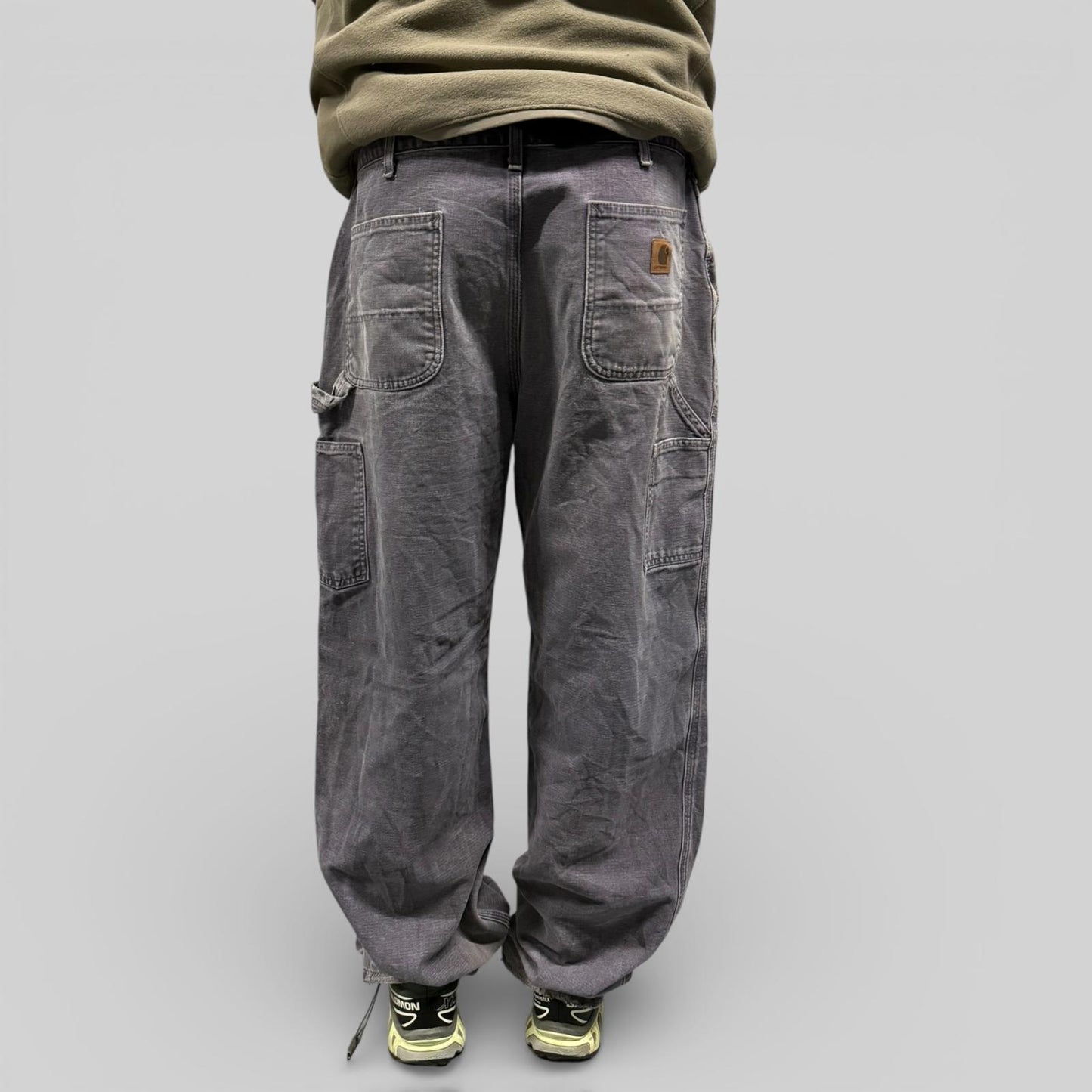 Carhartt baggy carpenter pants (W34)