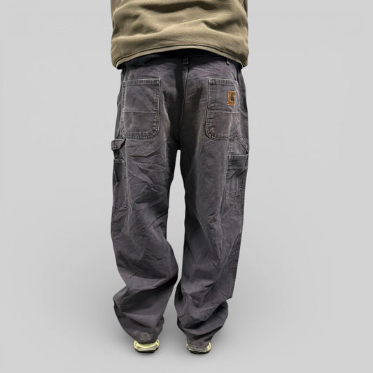 Vintage Carhartt baggy carpenter pants (W36)