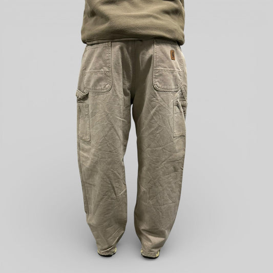 Carhartt baggy carpenter pants (W38)
