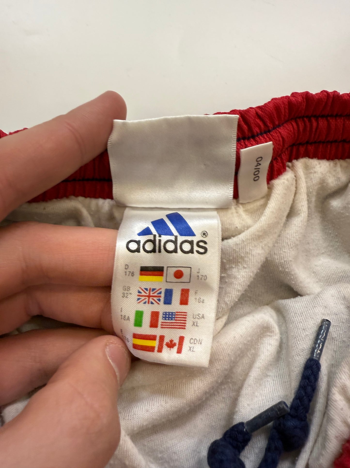 Vintage Bayern Munich 2000/01 Adidas football shorts (M)