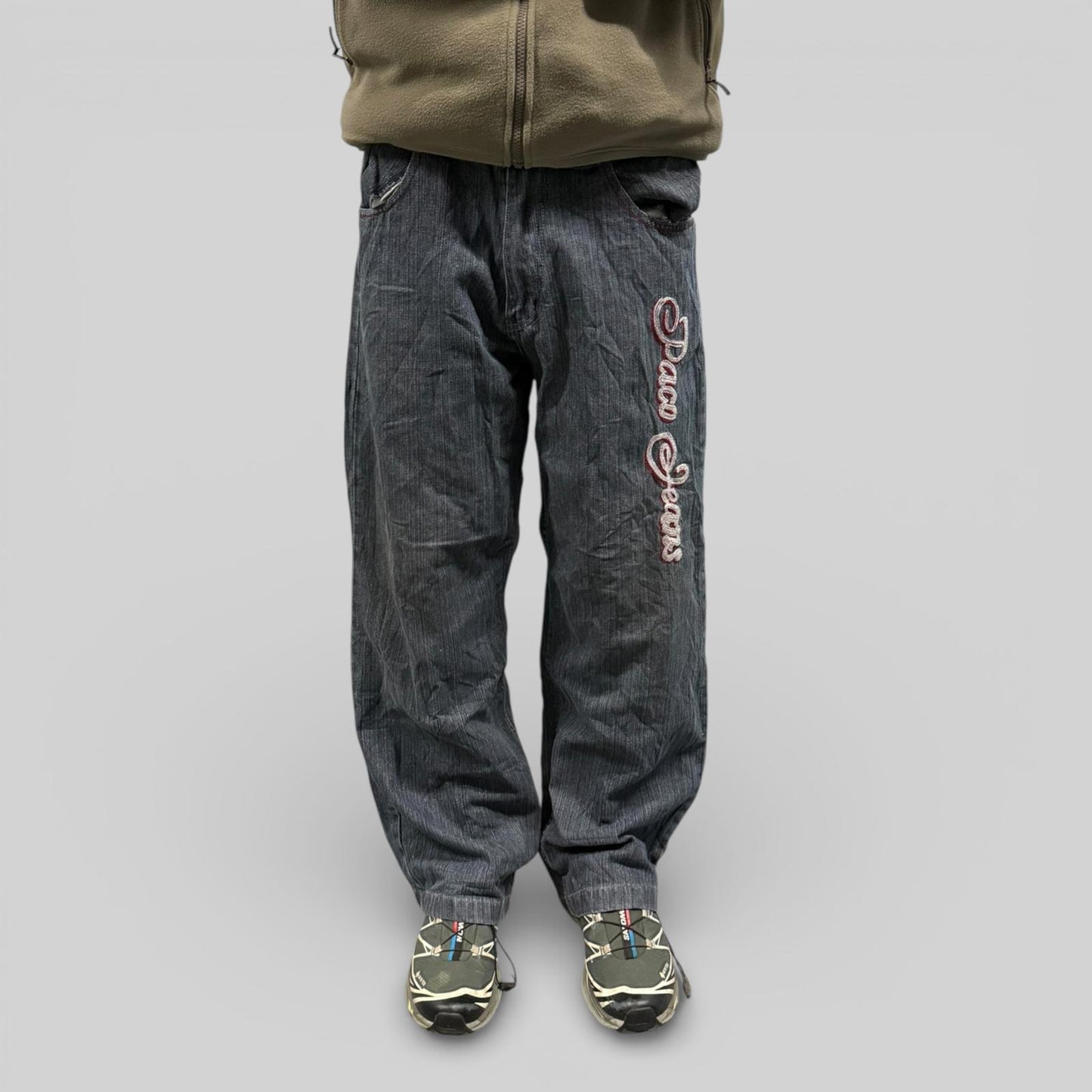 Vintage Y2K embroidered baggy hip hop Jeans (W34)