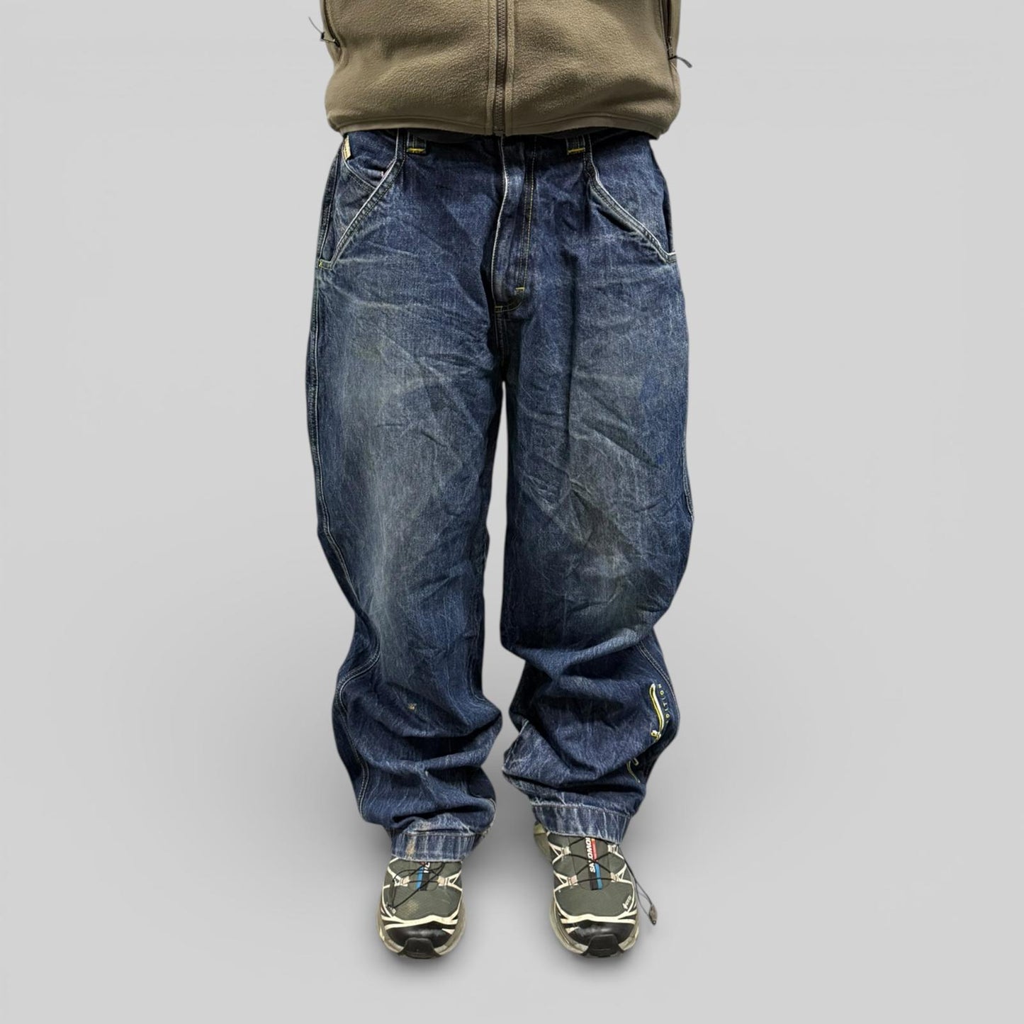 Vintage Y2K baggy hip hop Jeans (W36)