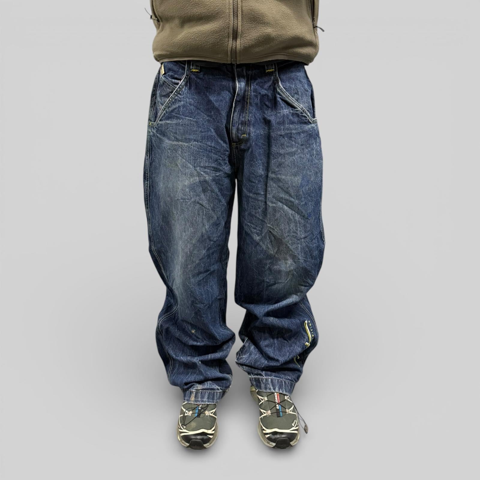 Vintage Y2K baggy hip hop Jeans (W36)