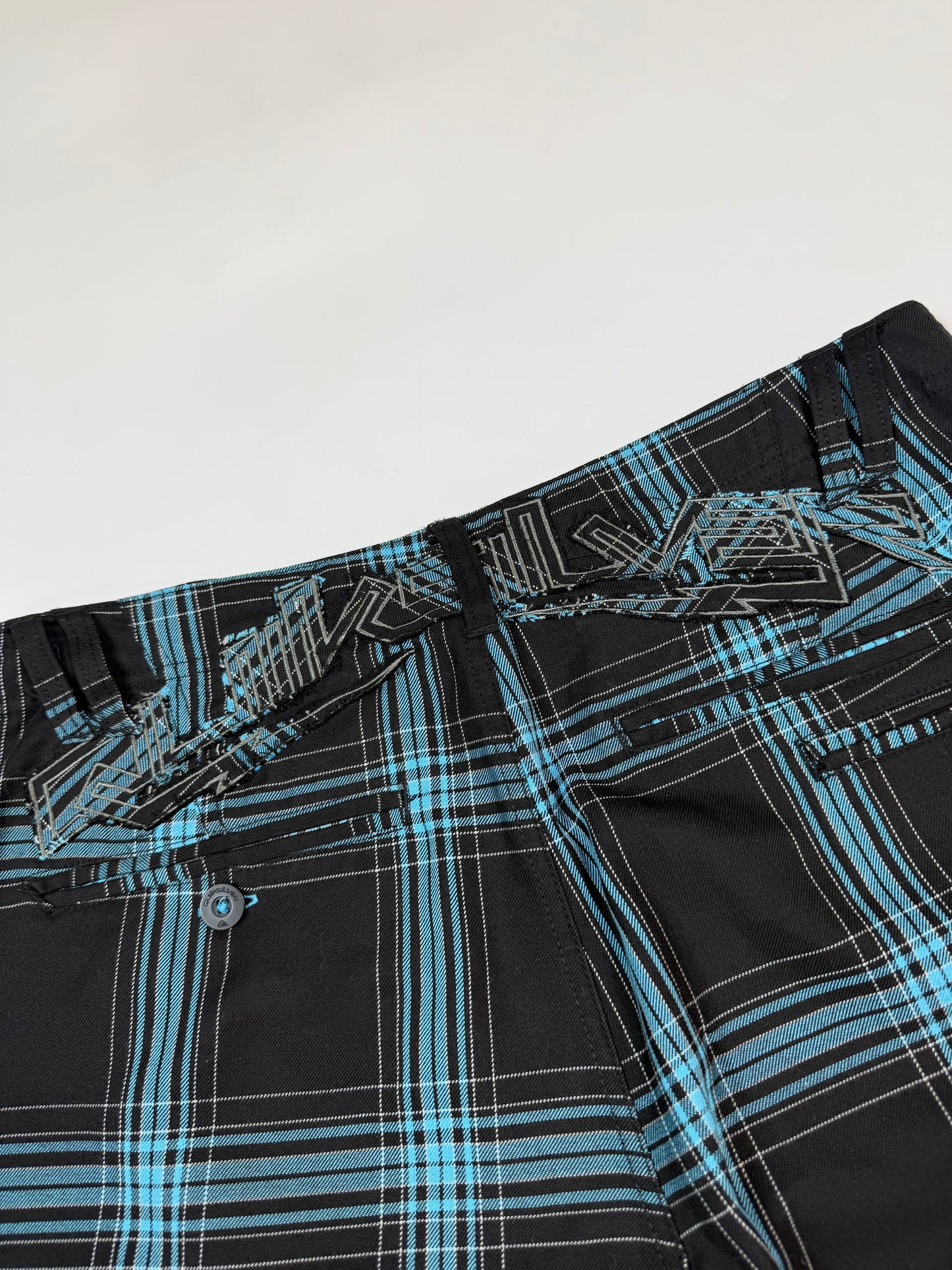 Vintage Quiksilver baggy checkered shorts (W34)