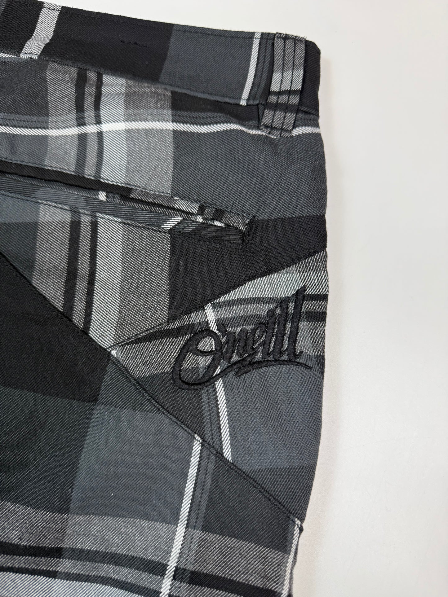 O'neill baggy checkered shorts (W33)