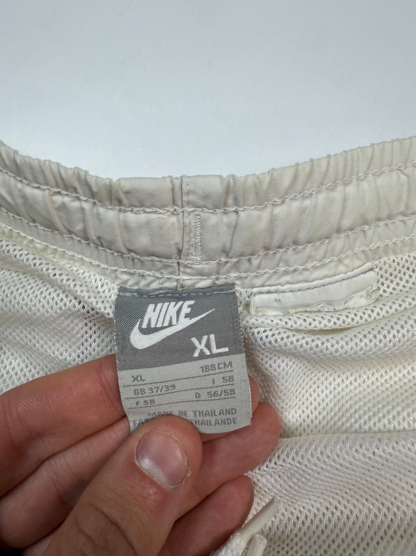 Vintage Nike piping sport shorts (XL)