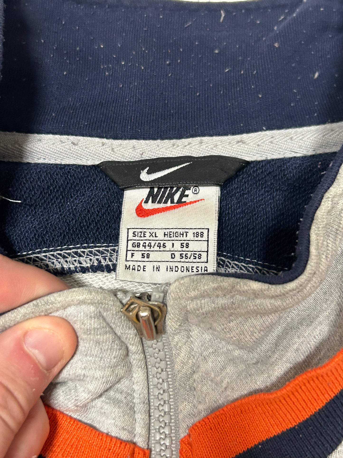 Vintage 90s Nike spell out track top (XL)