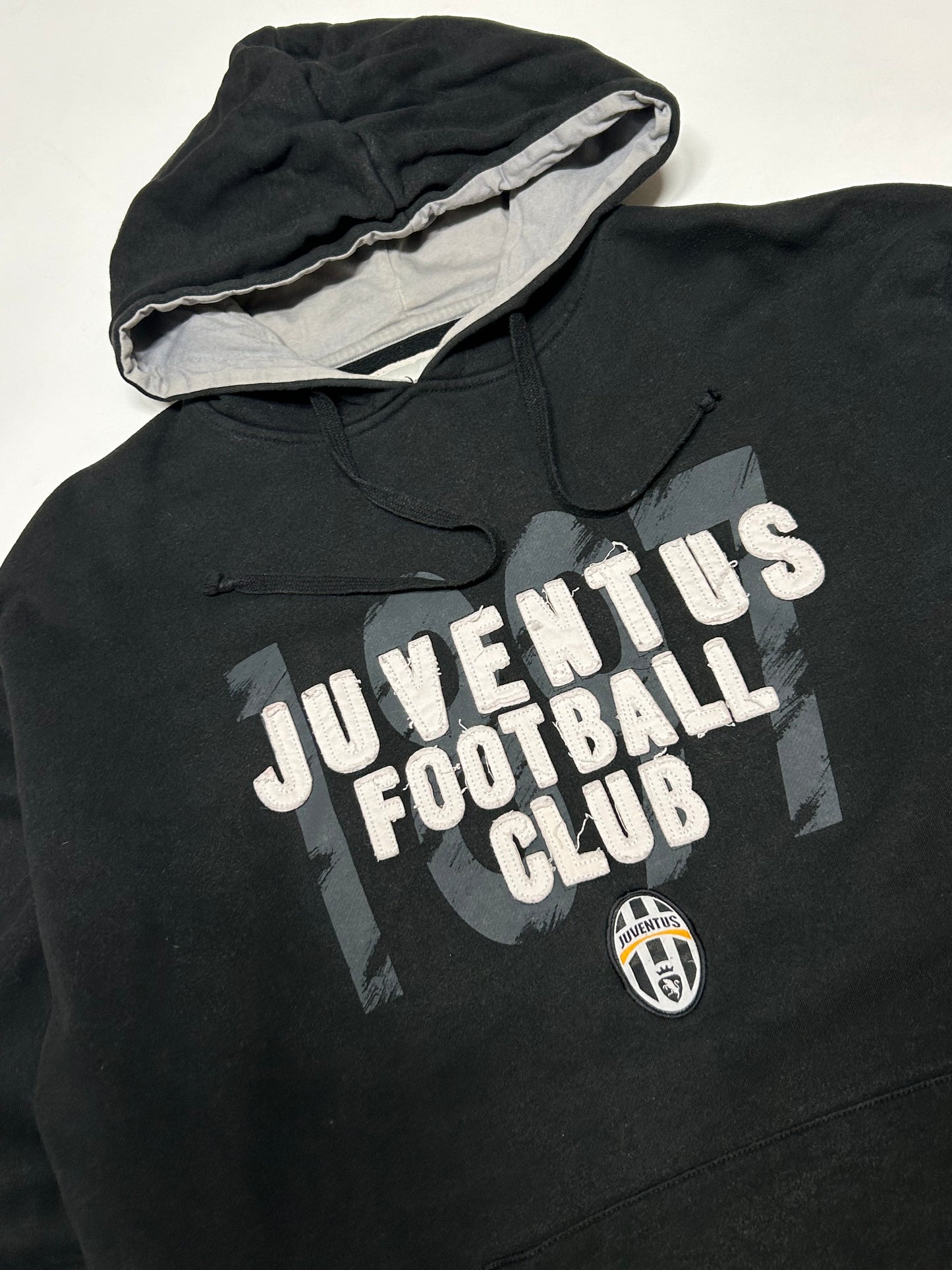 Vintage Juventus graphic hoodie (XXL)