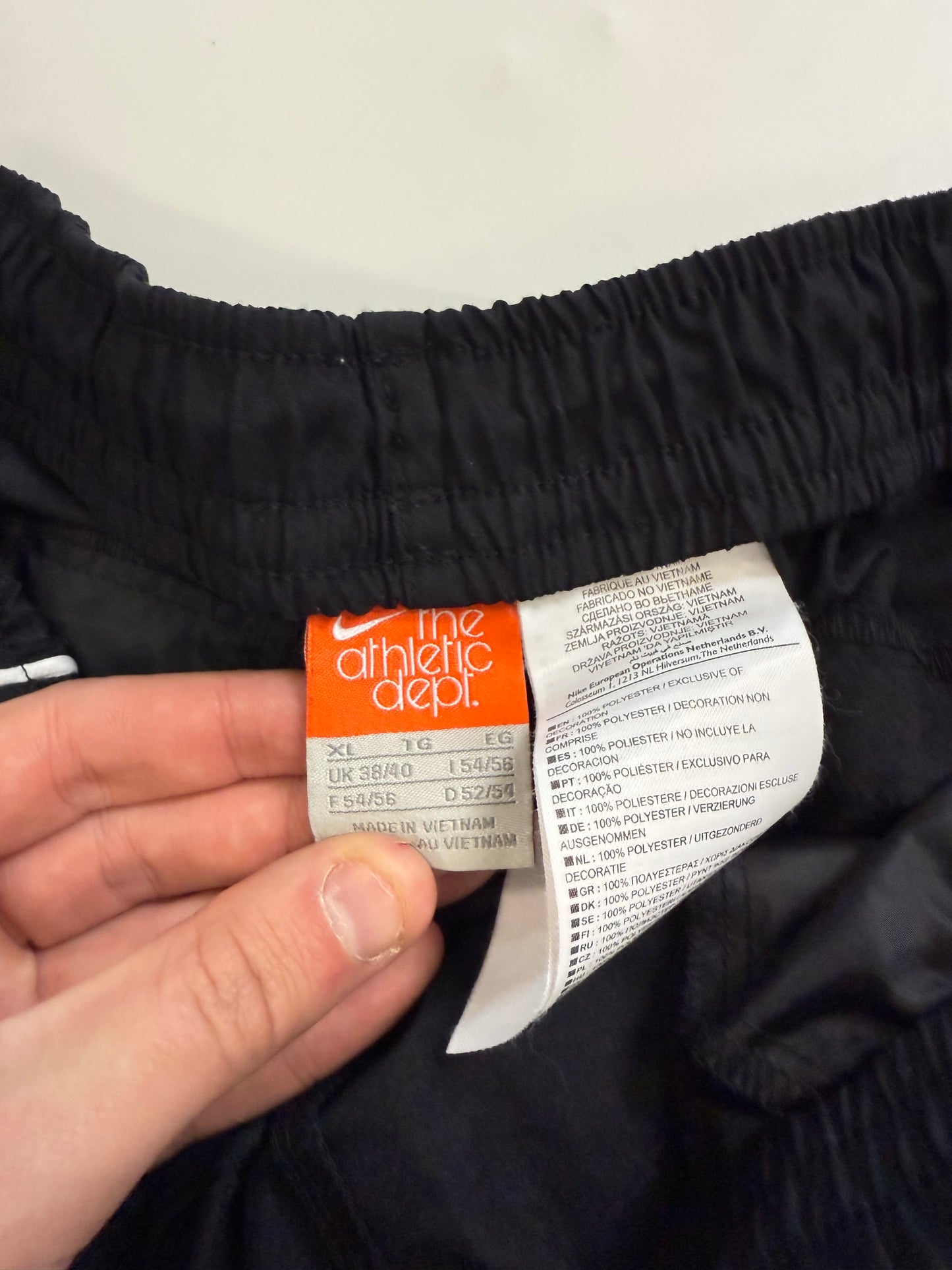 Vintage nike athletic dept baggy shorts (XL)