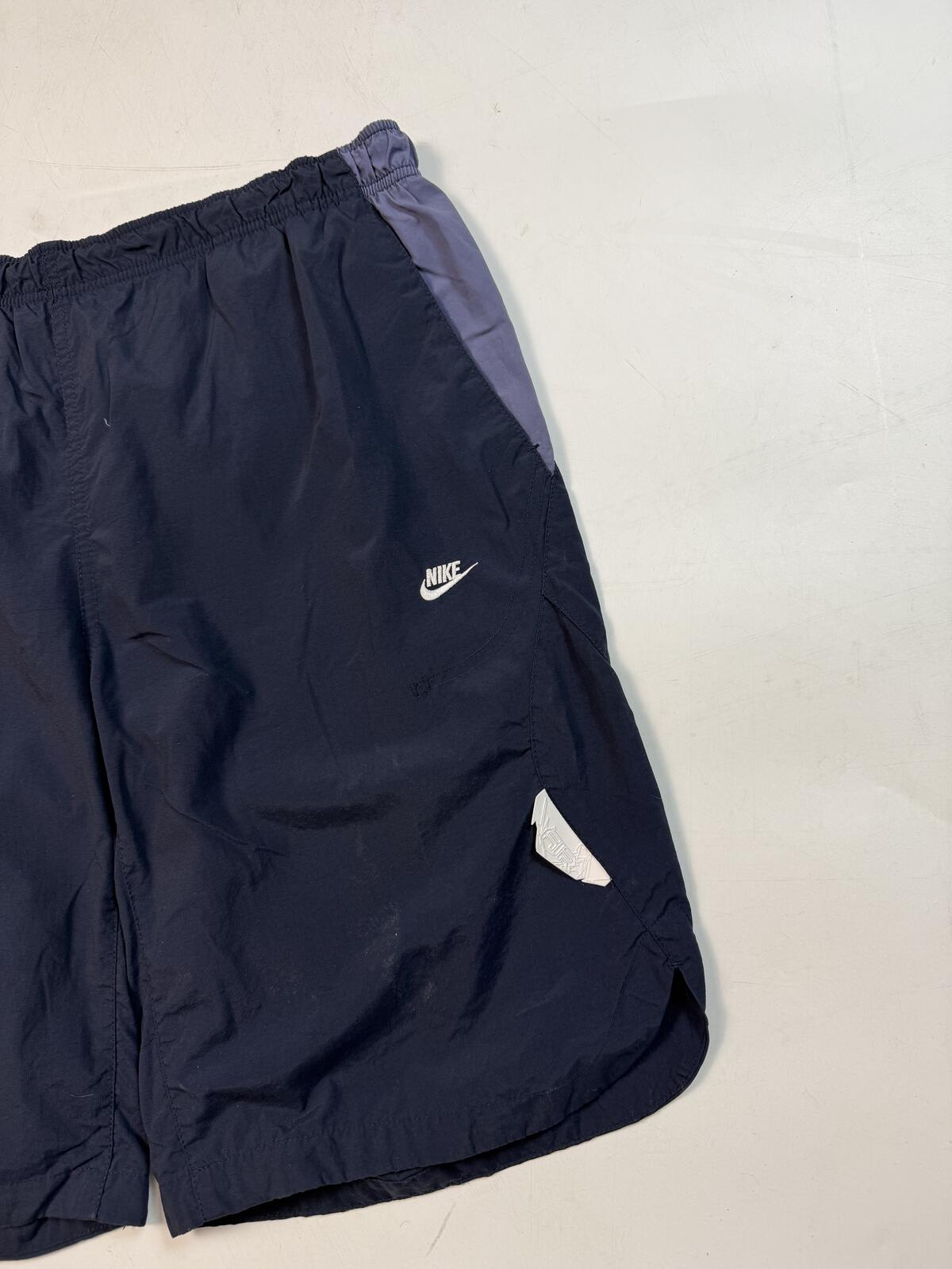 Vintage Nike baggy sport shorts (L)