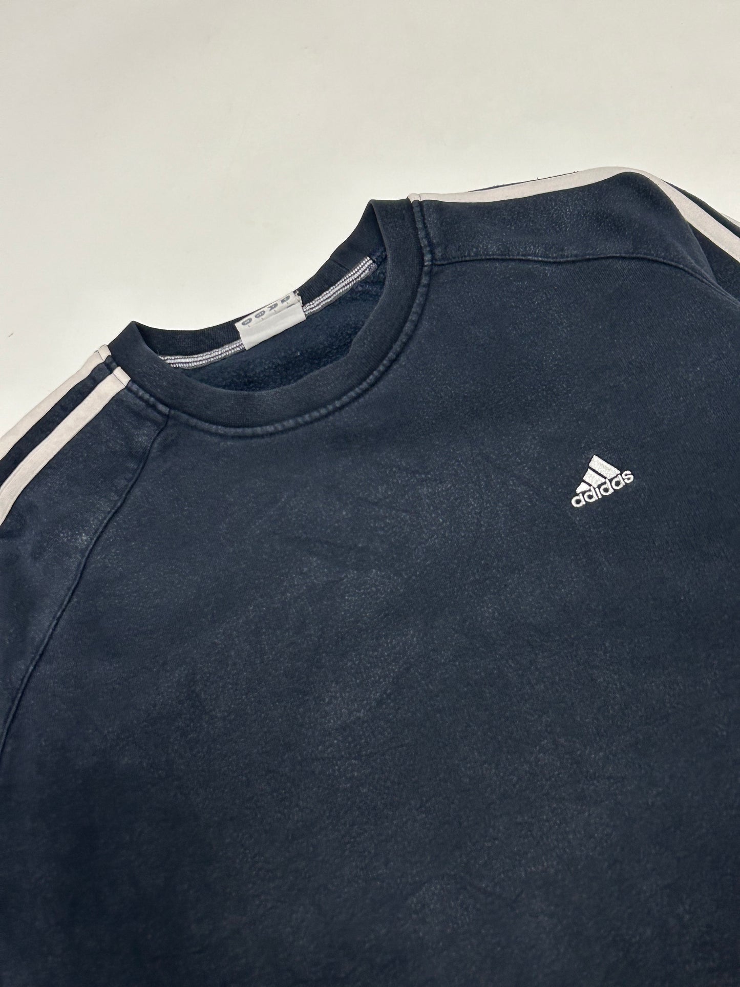 Vintage Adidas small logo sweatshirt (L)