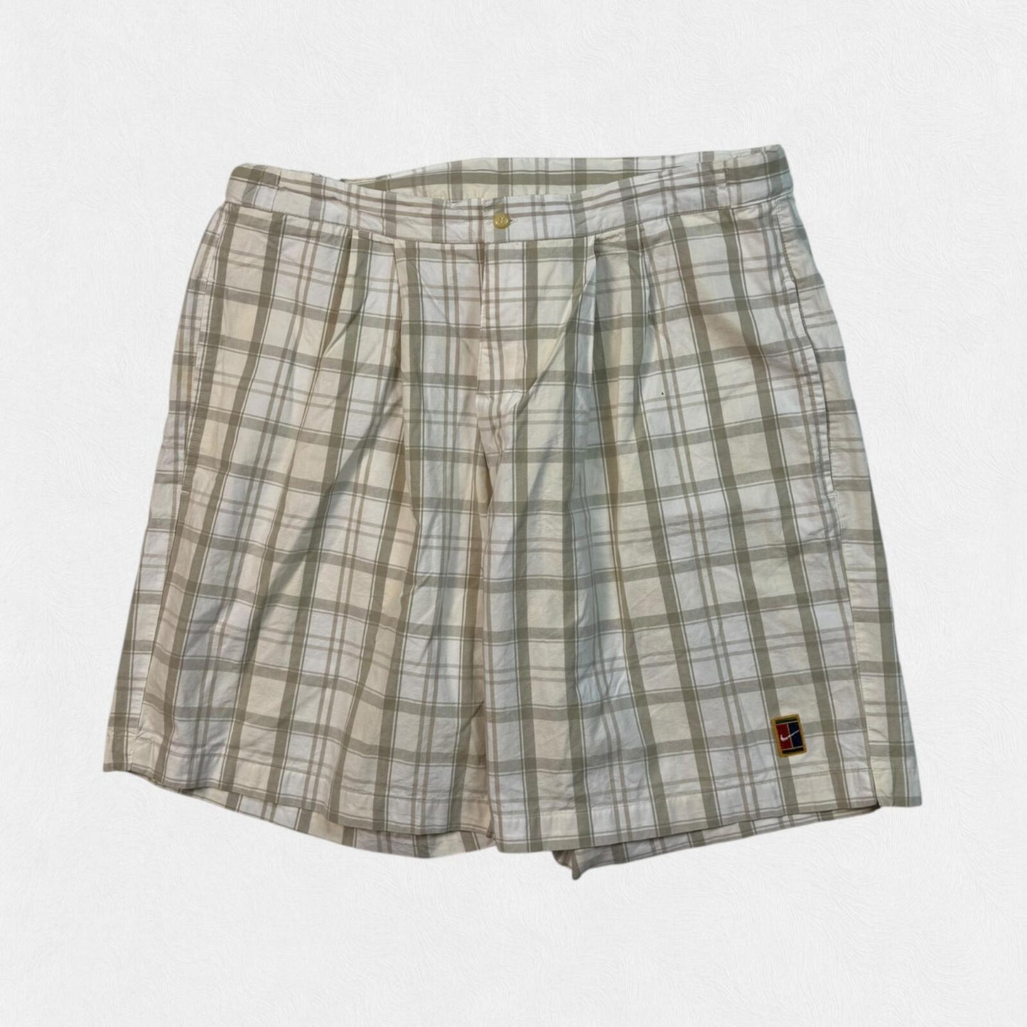 Vintage 90s Nike court checkered shorts (w36)