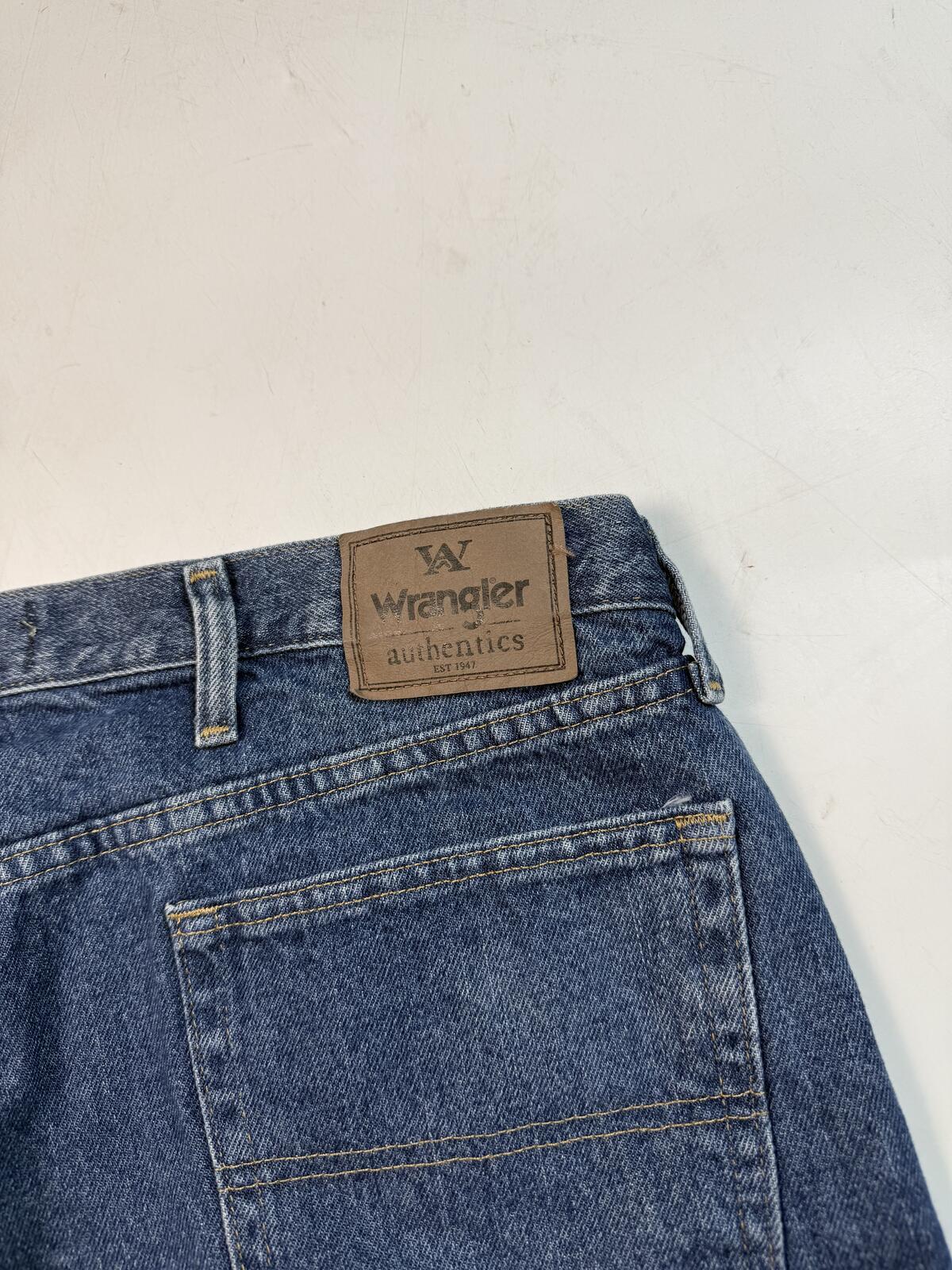 Vintage Wrangler baggy denim jean jorts shorts (W38)
