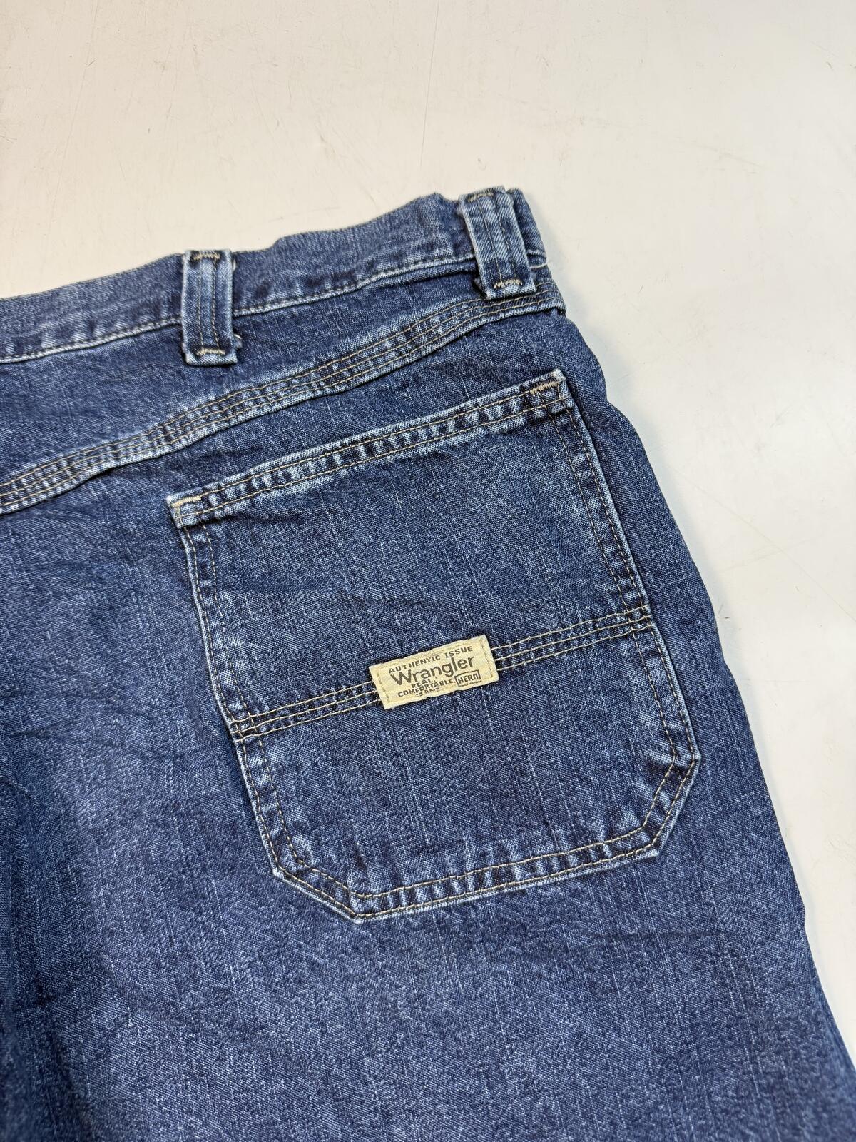 Vintage Wrangler baggy carpenter jorts (W38)