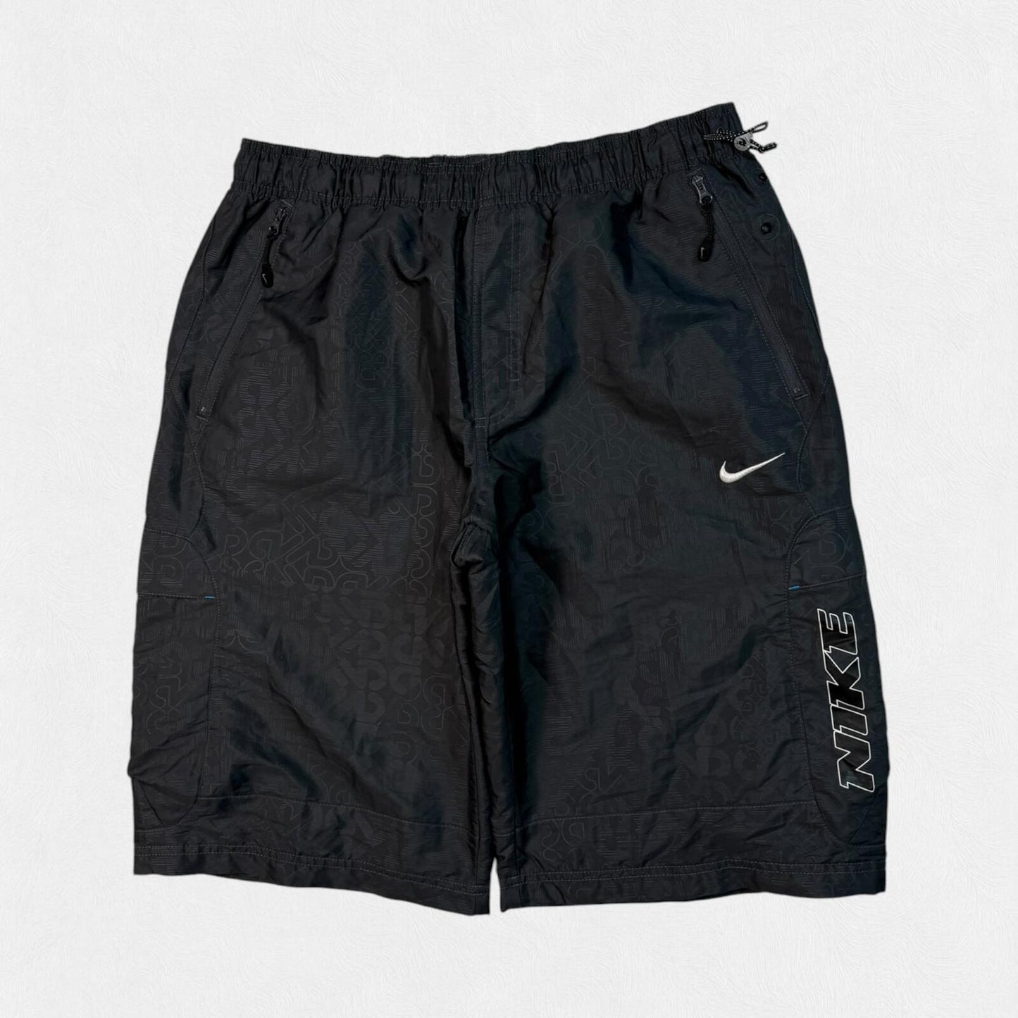 Vintage Nike baggy sport shorts (M)