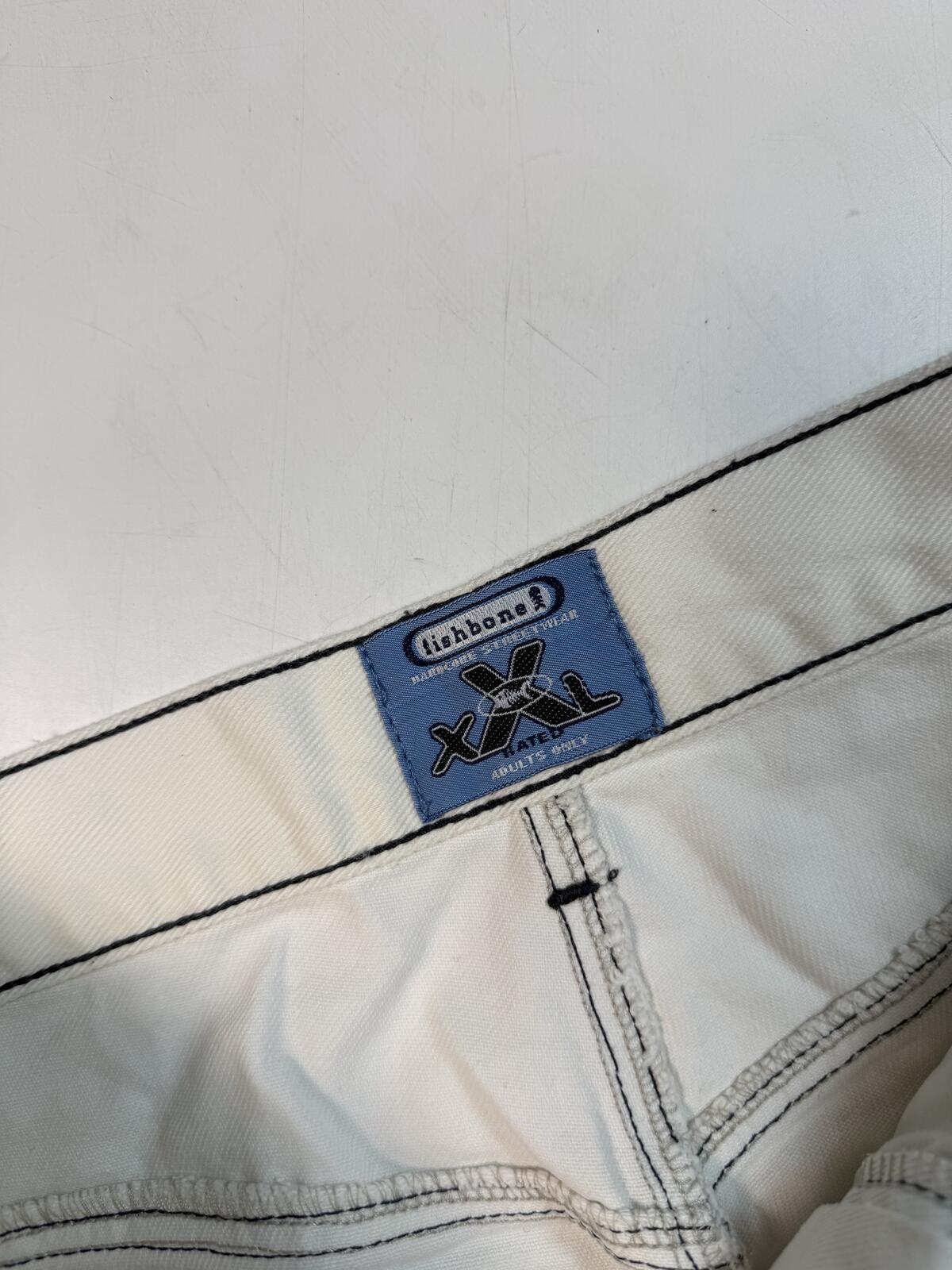 Vintage Y2K Fishbone baggy shorts (W32)