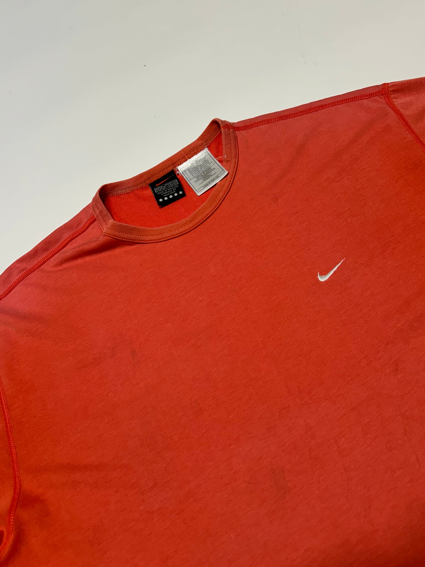 Vintage Nike alpha project mini swoosh tee (M)