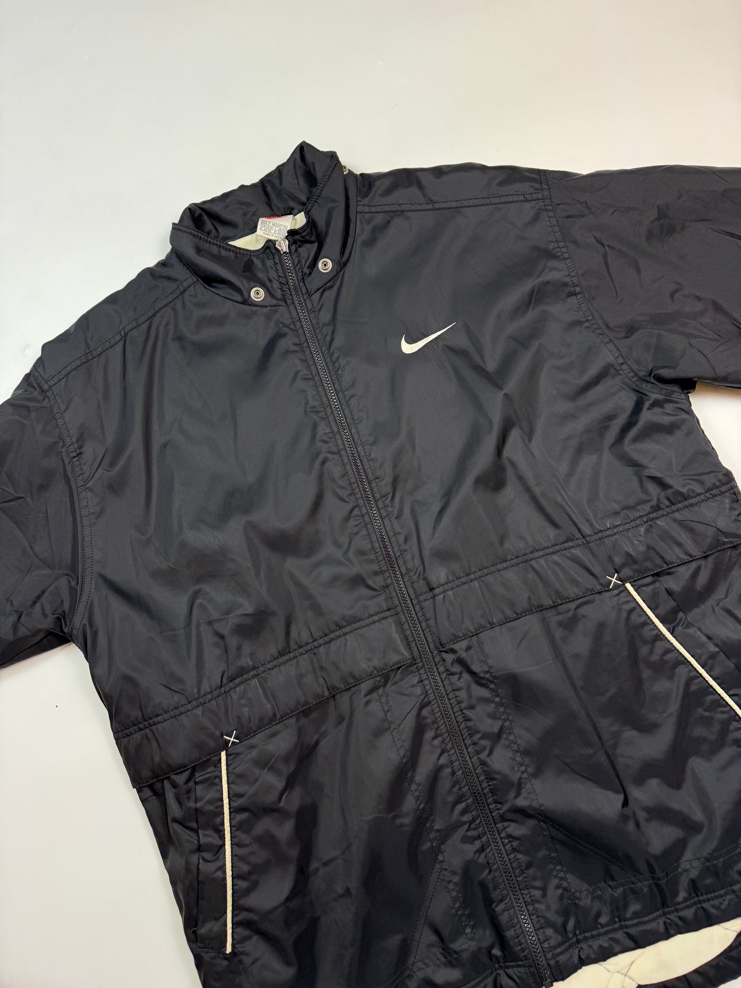 Vintage 90s Nike back swoosh jacket (M)