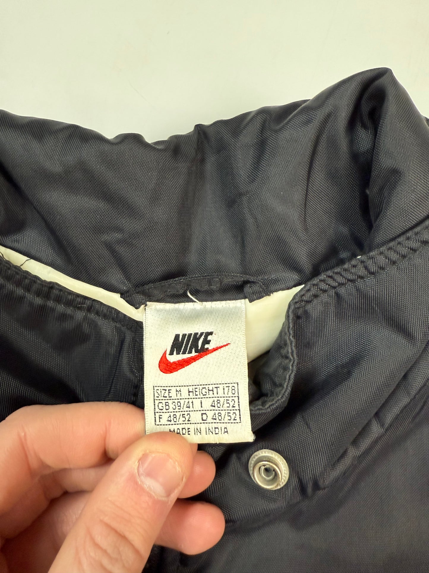 Vintage 90s Nike back swoosh jacket (M)