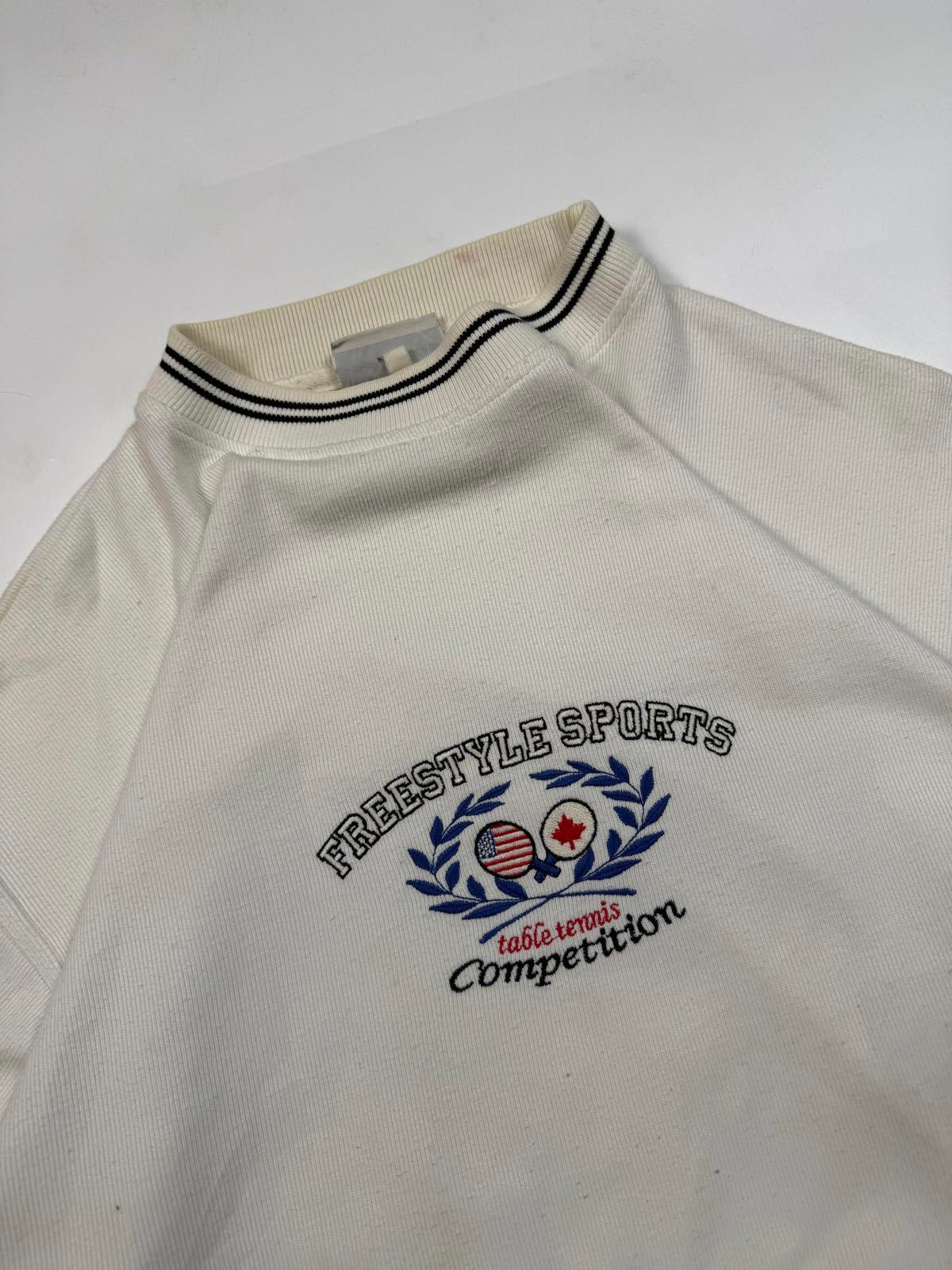 Vintage 90s centre logo sweatshirt (L)