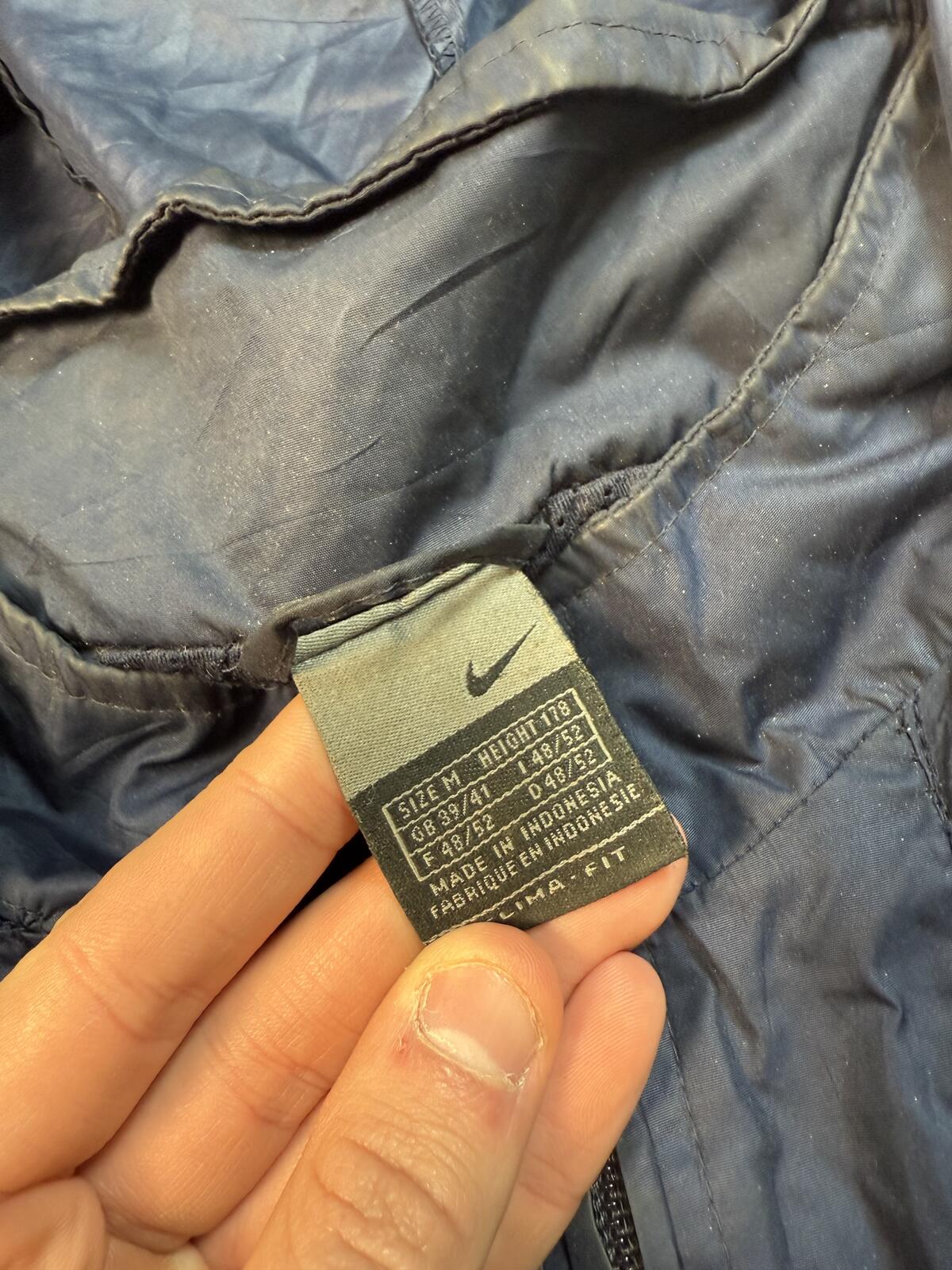 Vintage Arsenal 2003/04 Nike football rain jacket (M)